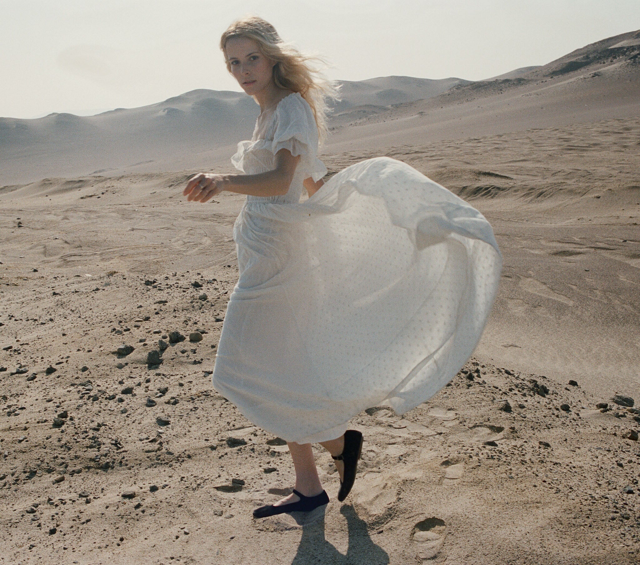 HMD -- SOL DRESS -- SALT