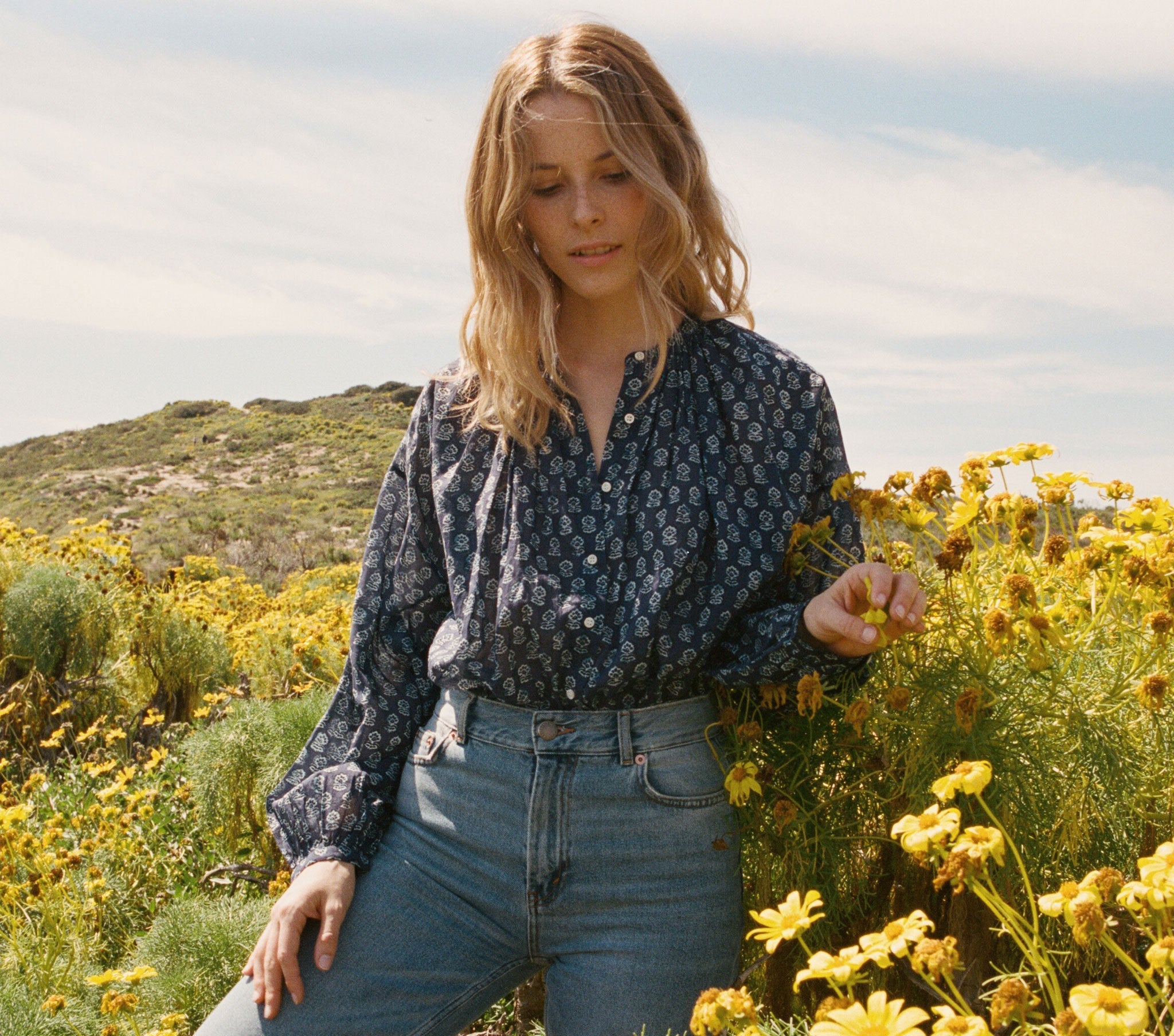 HMD -- THE JANE BLOUSE -- INDIGO