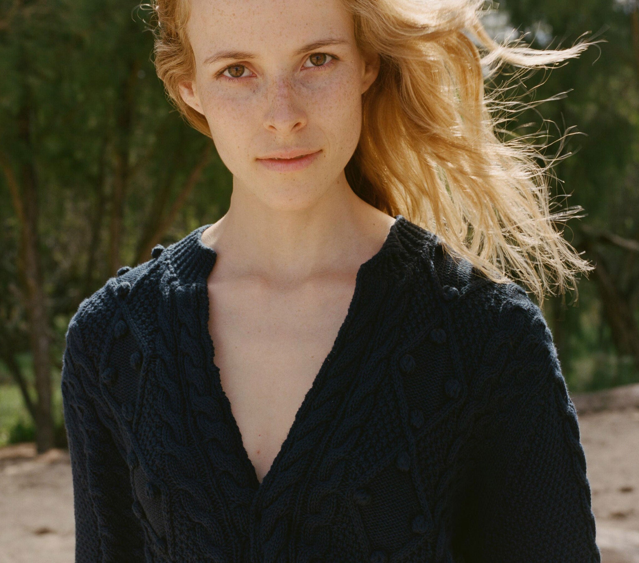 HMD -- CORNFLOWER SWEATER -- INDIGO