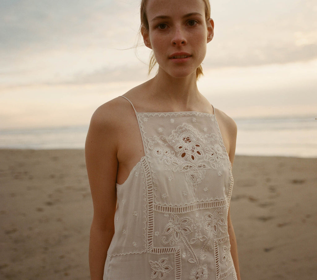 HMD -- HANDKERCHIEF DRESS -- Creme