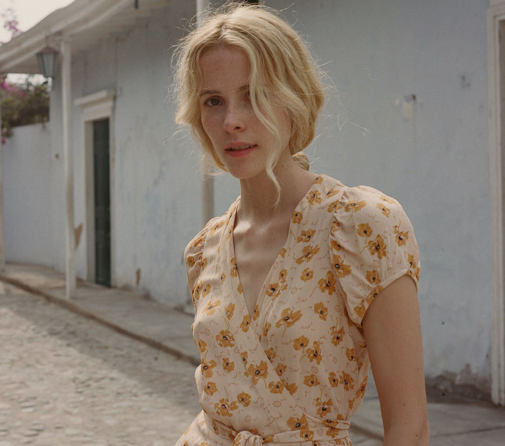 HMD -- AURORA DRESS -- SUNNY ANEMONE FLORAL