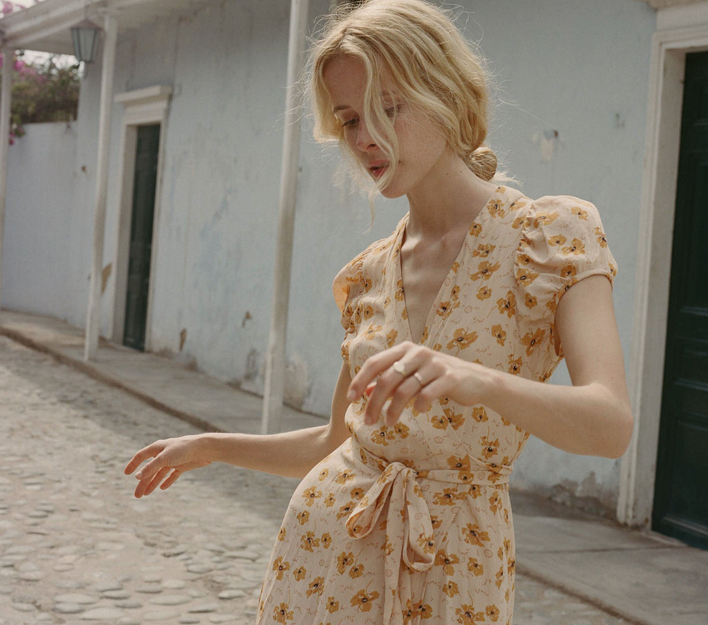 HMD -- AURORA DRESS -- SUNNY ANEMONE FLORAL