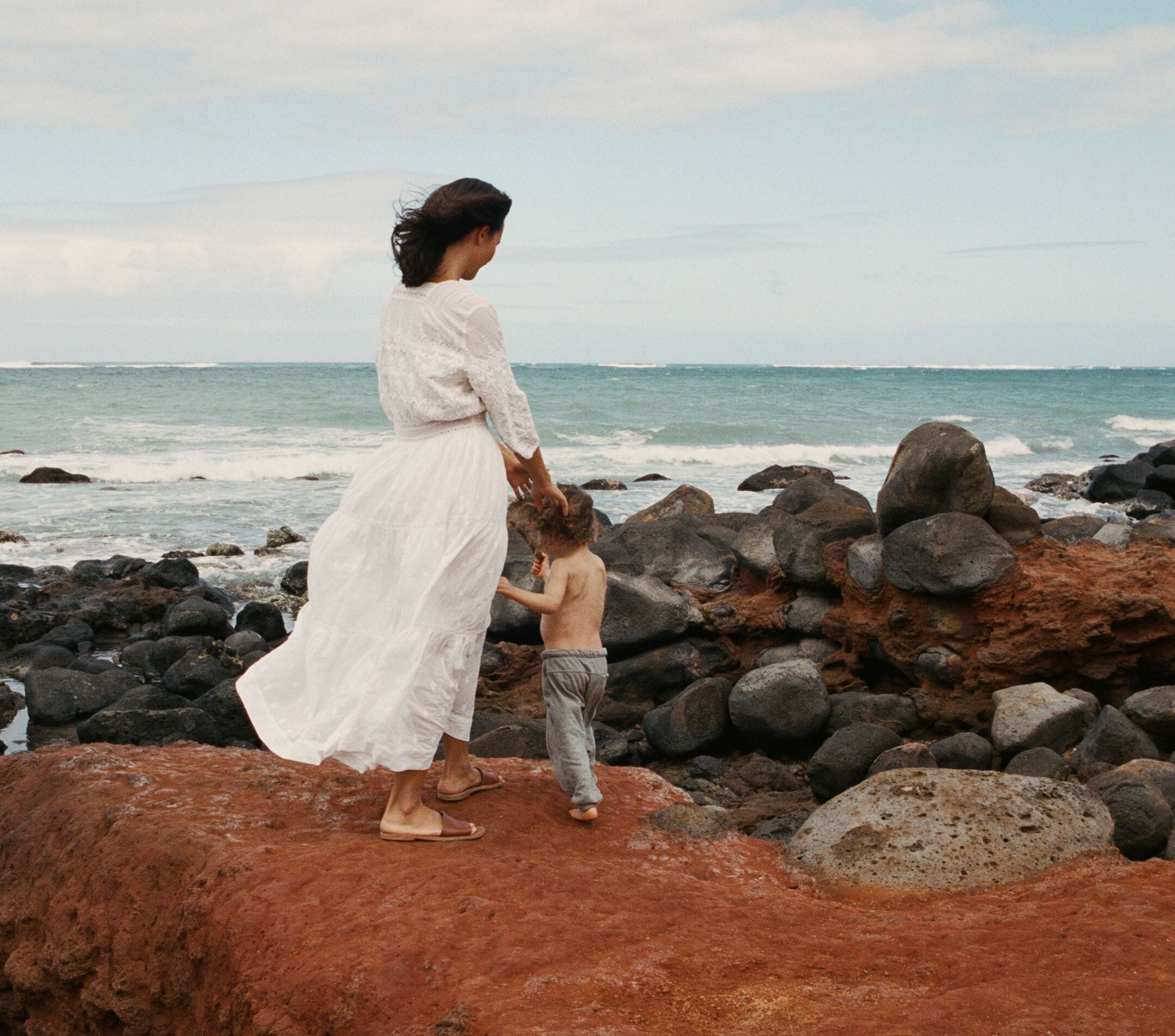 HMD -- PROVENCAL DRESS -- SALT