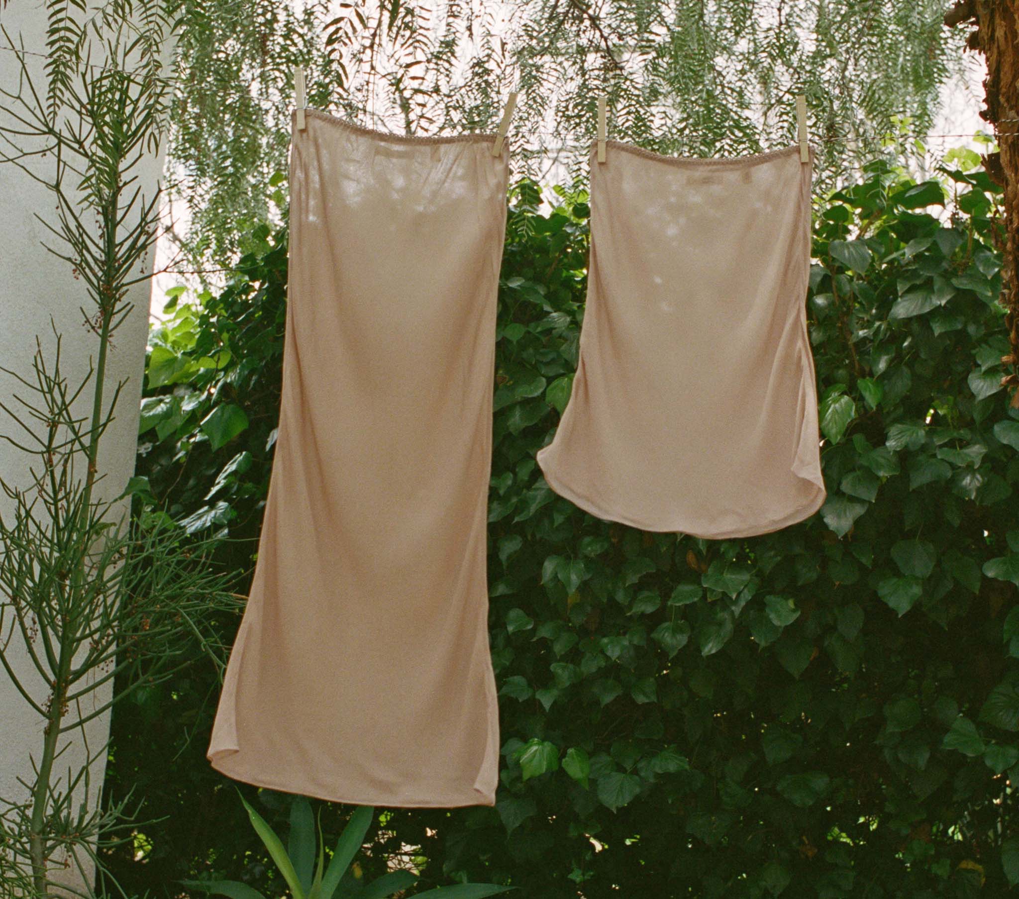 HMD -- MINI SKIRT SLIP -- SAND DOLLAR