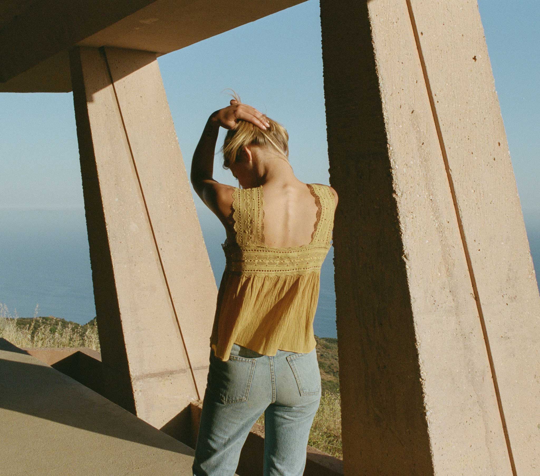 HMD -- VERA TANK -- WHEAT