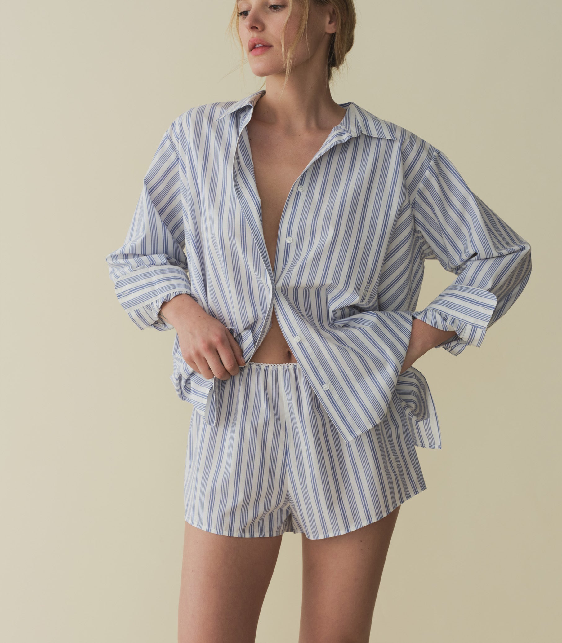 HMD -- THELMA SHORT -- INDIGO SORRENTO STRIPE