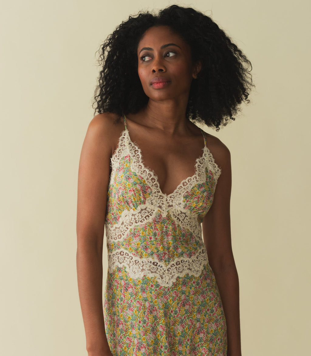 HMD -- VENUS DRESS -- CHRYSANTHEMUM SKY FLORAL