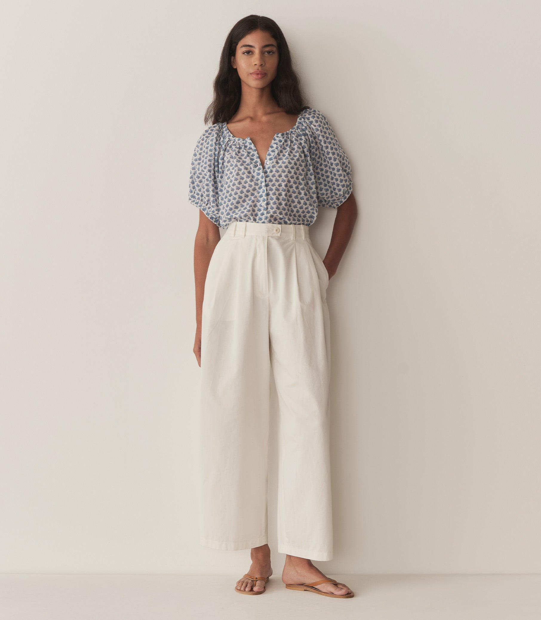 HMD -- JUNE TOP -- DAHLIA DITSY