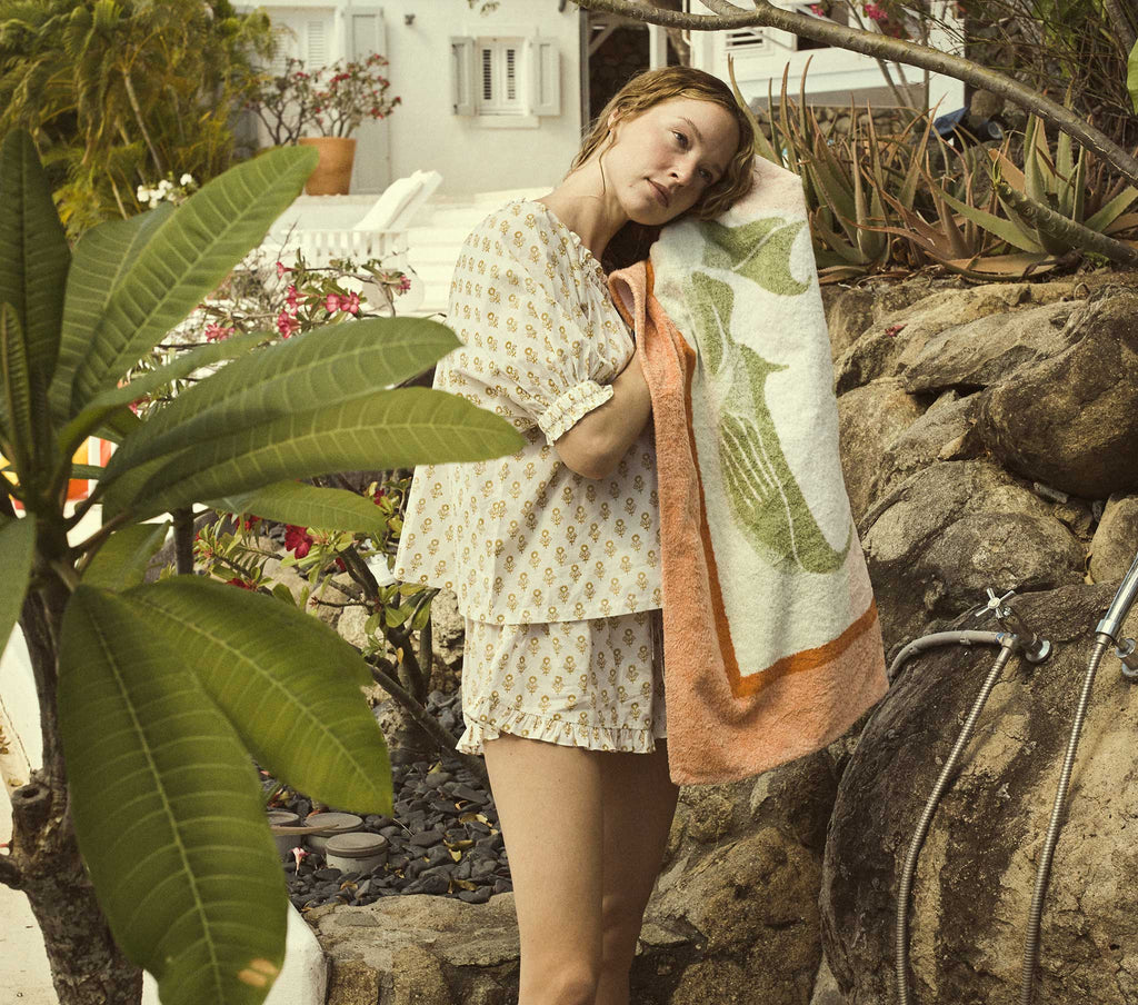 HMD -- SHORE TOP -- CREAM SUNFLOWER BLOCK PRINT