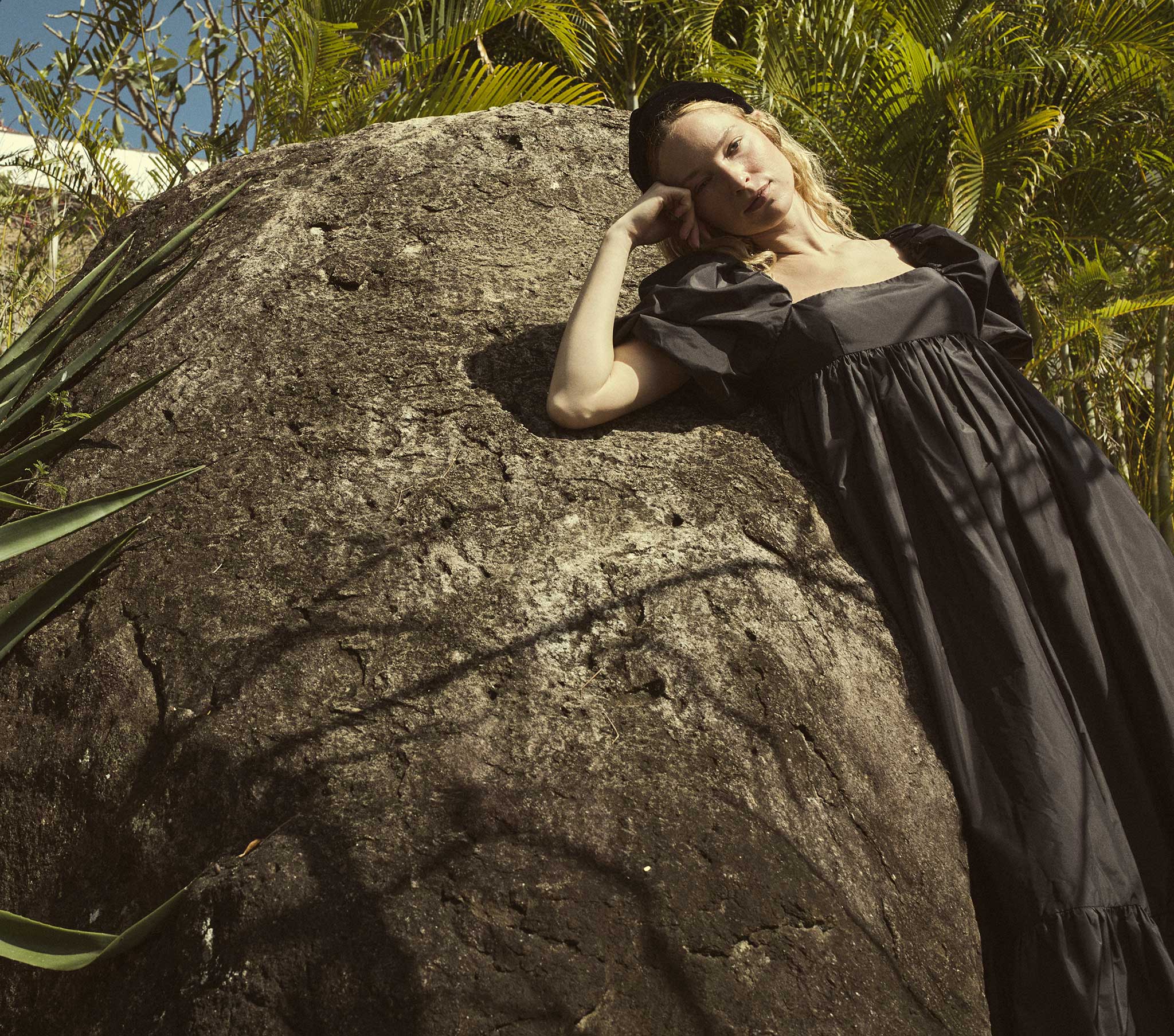 HMD -- CECELIA DRESS -- BLACK