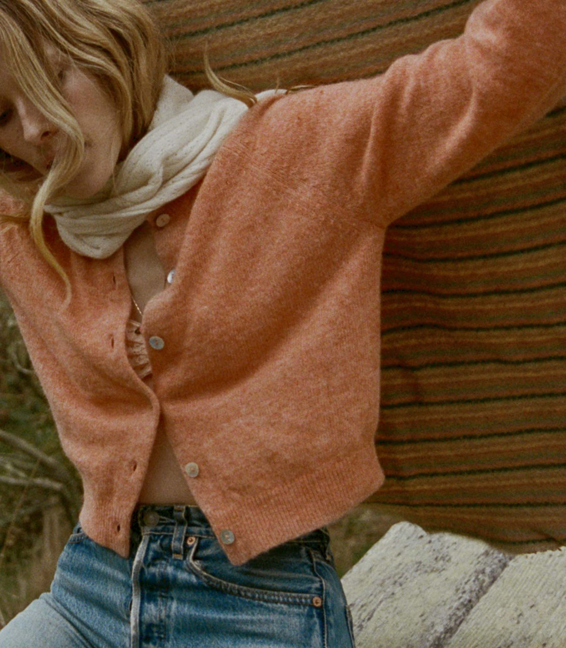 HMD -- PETRA CARDIGAN -- CORAL
