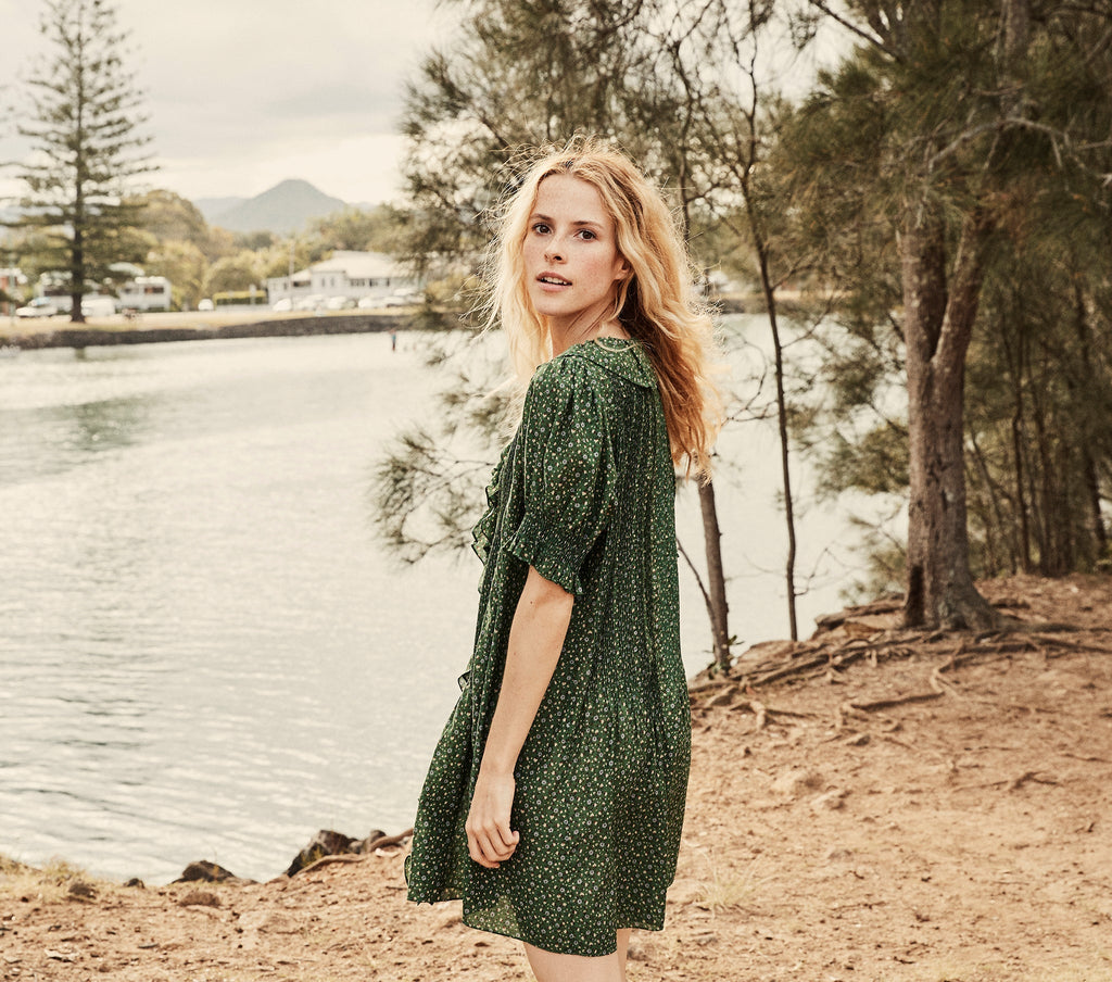 HMD -- ROAN DRESS -- GREEN MARTHA'S GARDEN PRINT