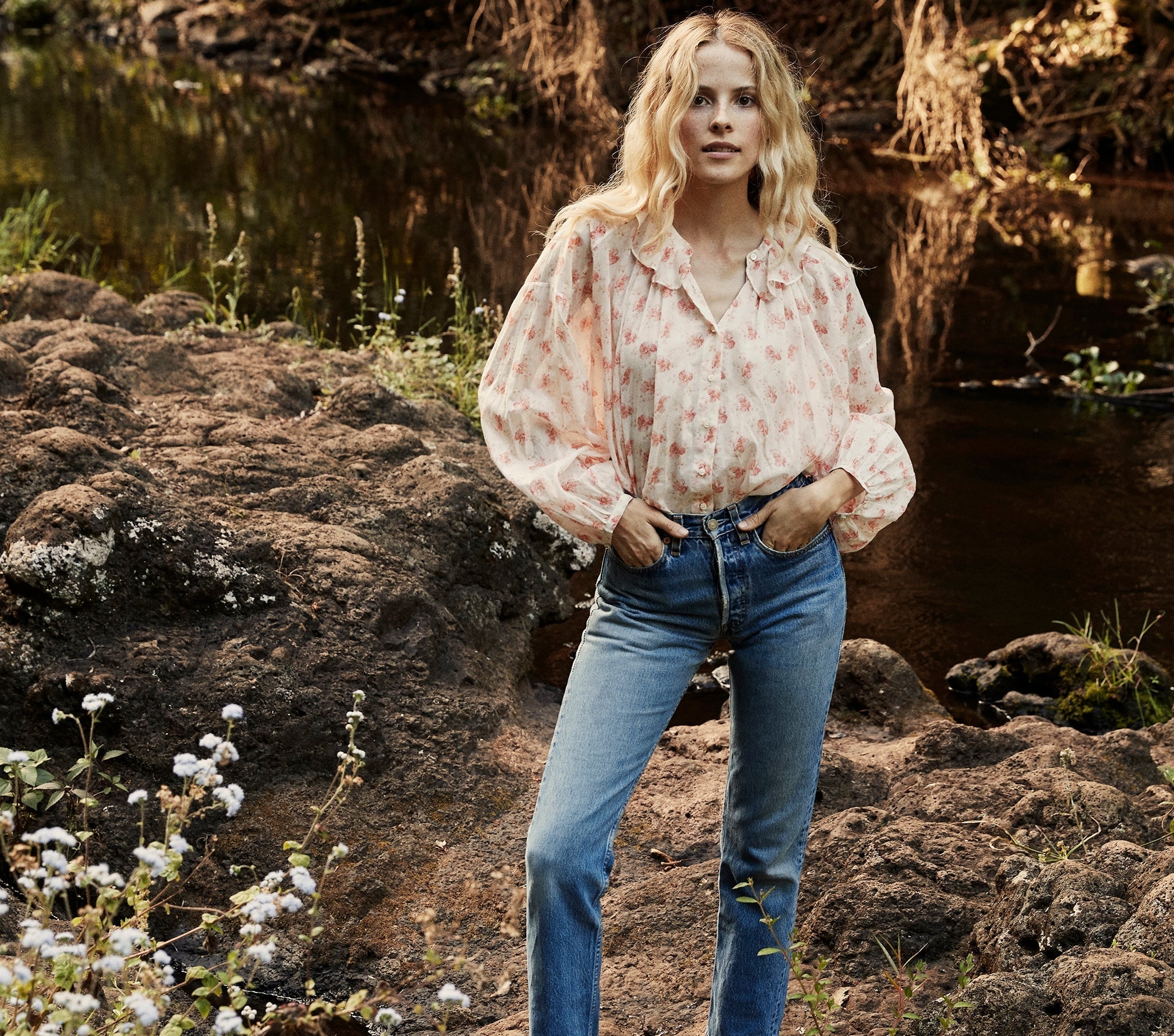 HMD -- ROSEBAY TOP -- WHITE POPPY PRINT