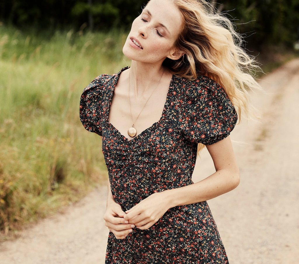 HMD -- DREE DRESS -- BLACK PETIT JARDIN PRINT