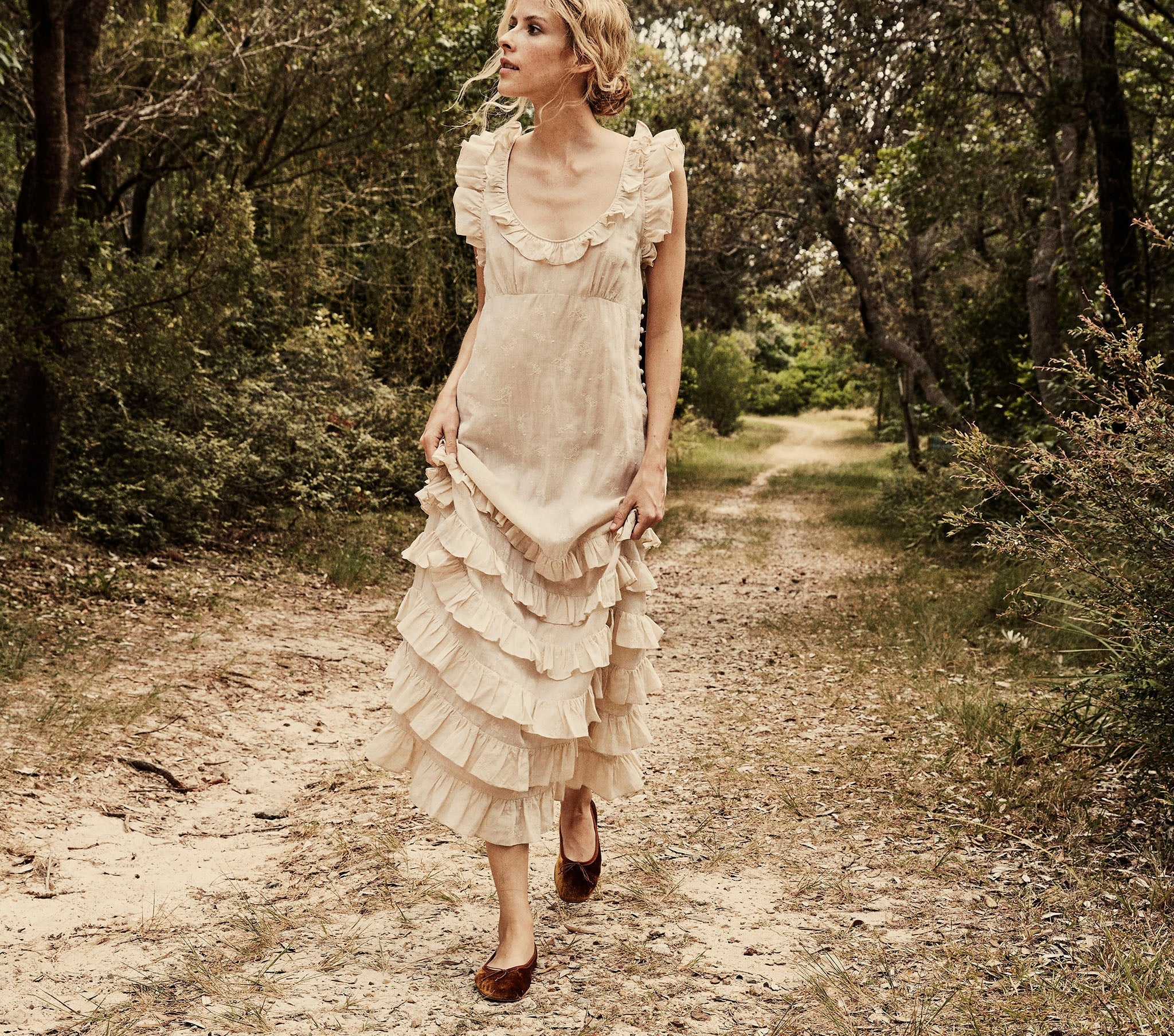HMD -- CALLA DRESS -- DOVE