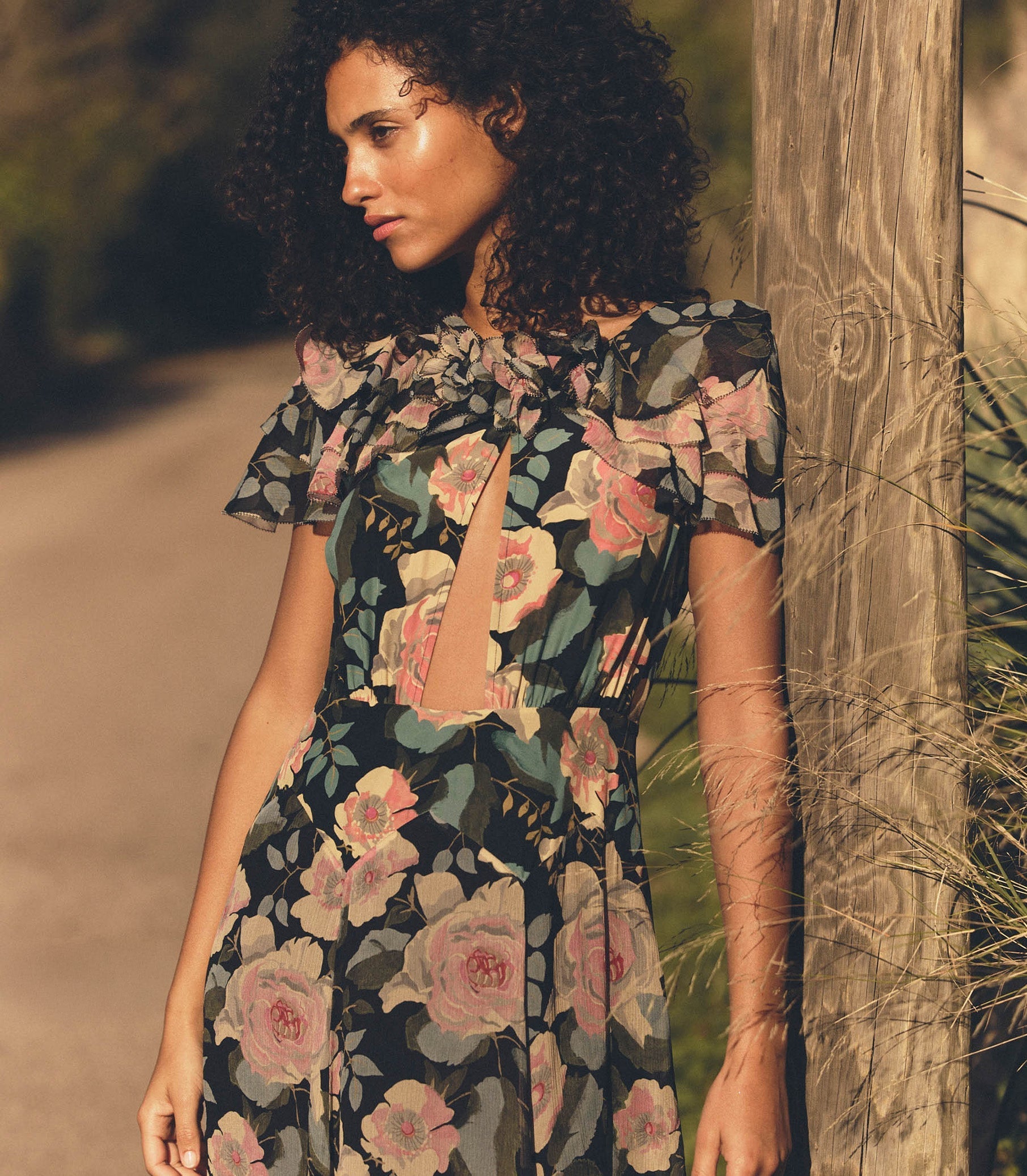 HMD -- AMIRA DRESS -- ROSE GARDEN FLORAL