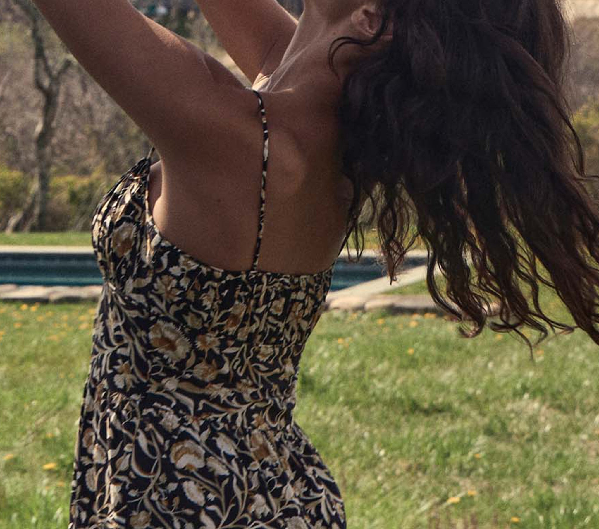 HMD -- BENOIT DRESS -- NOIR COLUMBIA STREET FLORAL