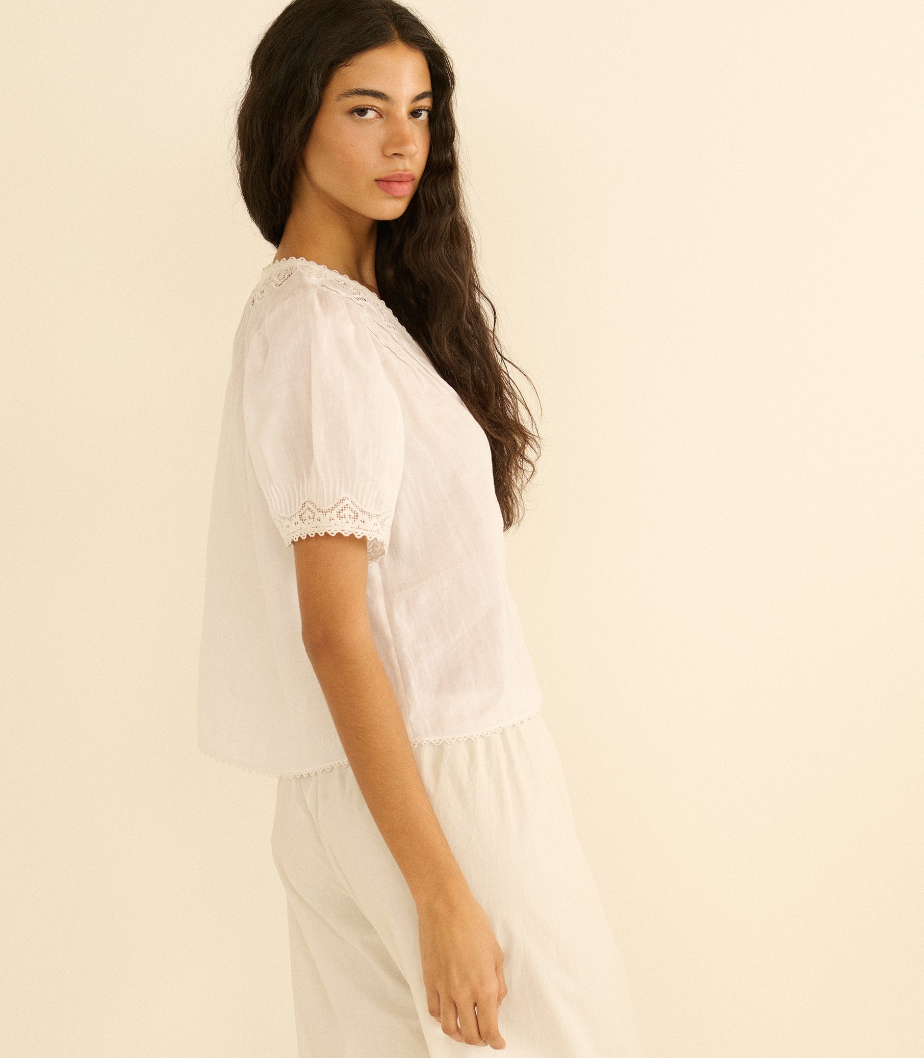 HMD -- BRIGITTA TOP -- SALT