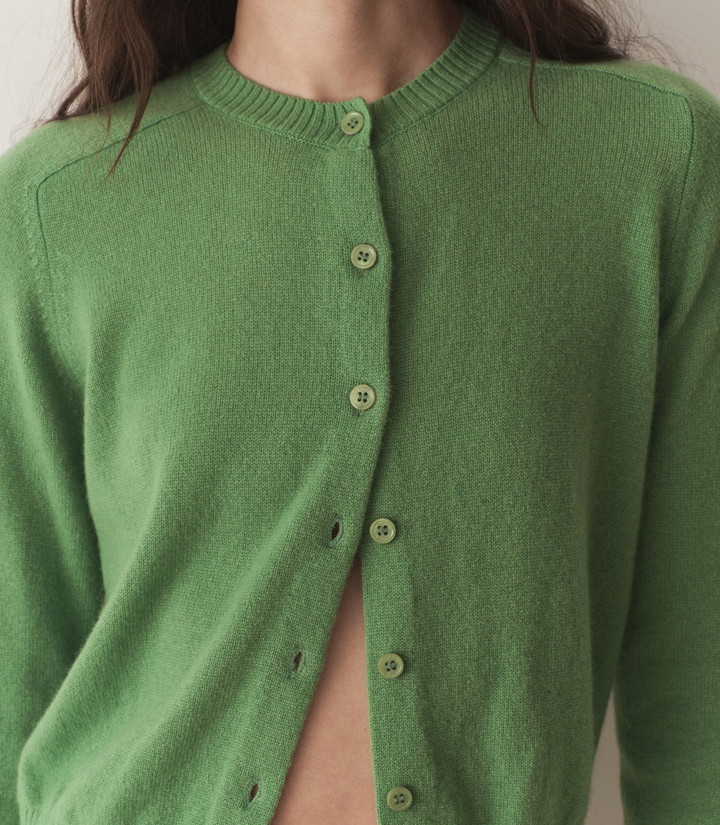 HMD -- CLAUDINE CARDIGAN -- LIGHT KELLY GREEN