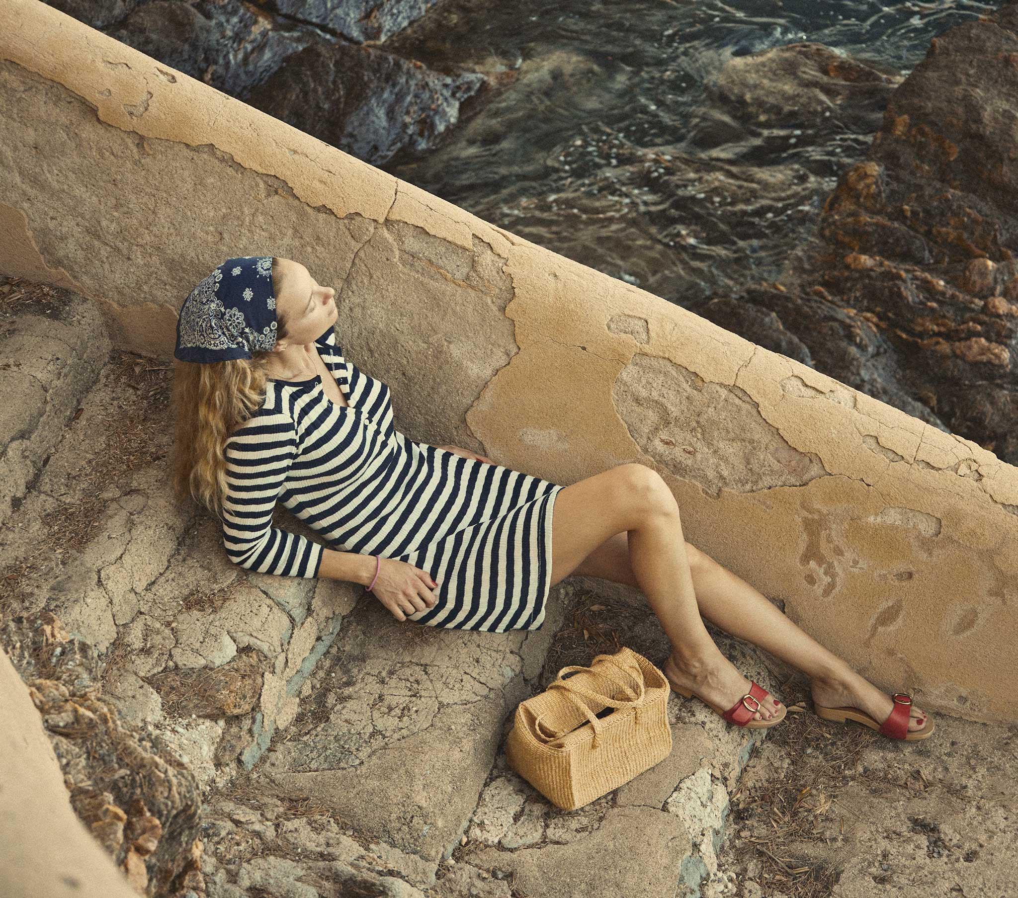 HMD -- COMO DRESS -- NAVY STRIPE