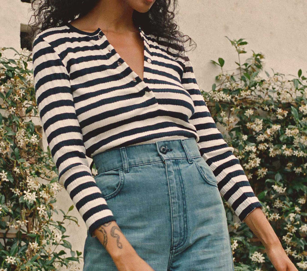 HMD -- PAOLA TEE -- NAVY STRIPE