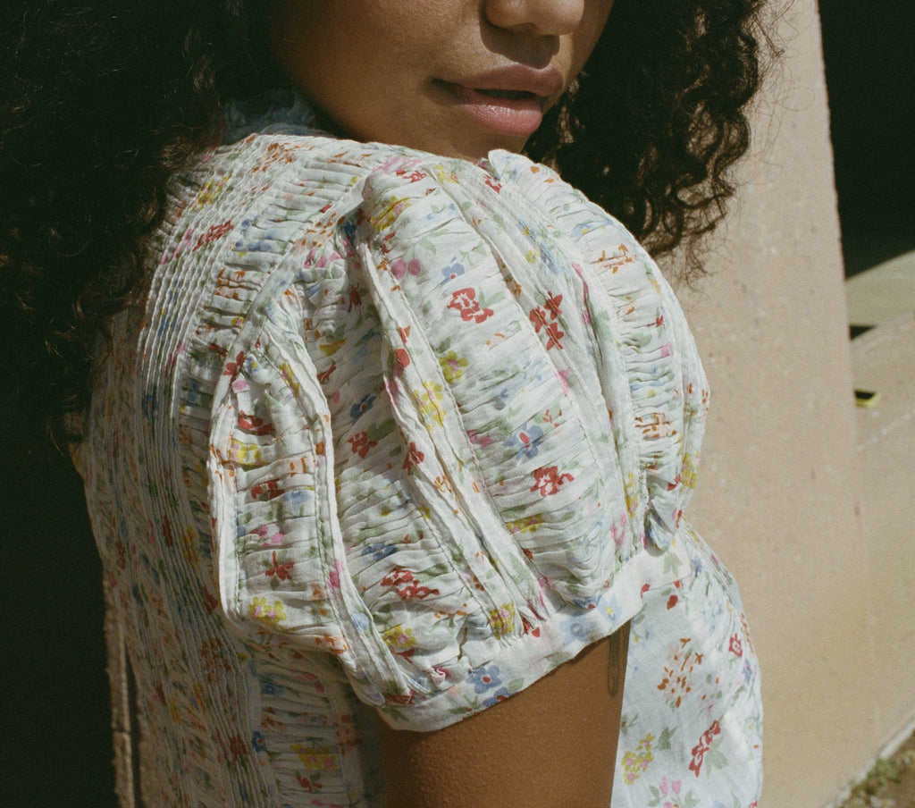 HMD -- HADARA TOP -- SPRING BOUQUET FLORAL