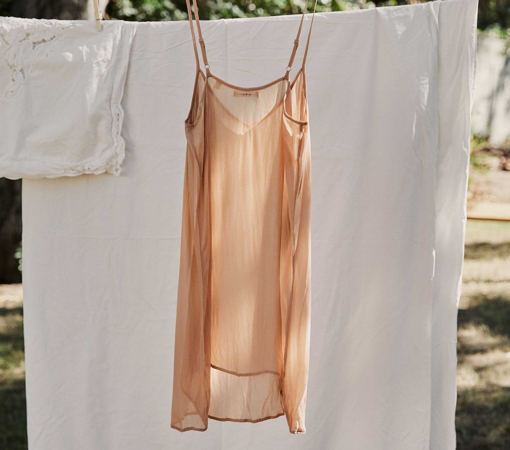 HMD -- SHORT DEEP V-NECK SLIP -- SAND DOLLAR