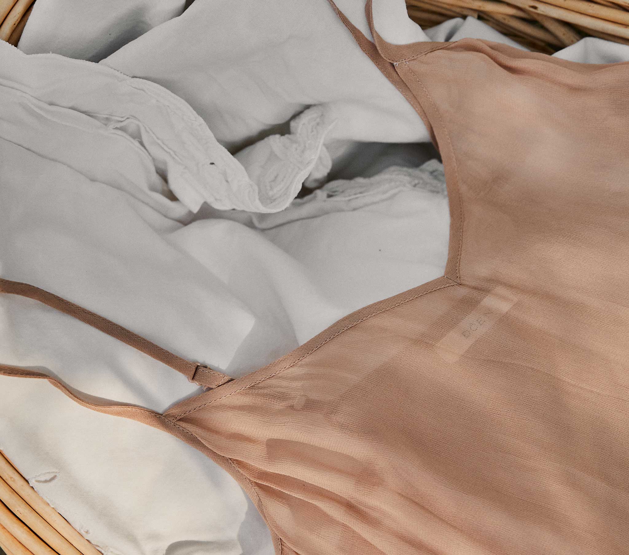 HMD -- SHORT DEEP V-NECK SLIP -- SAND DOLLAR