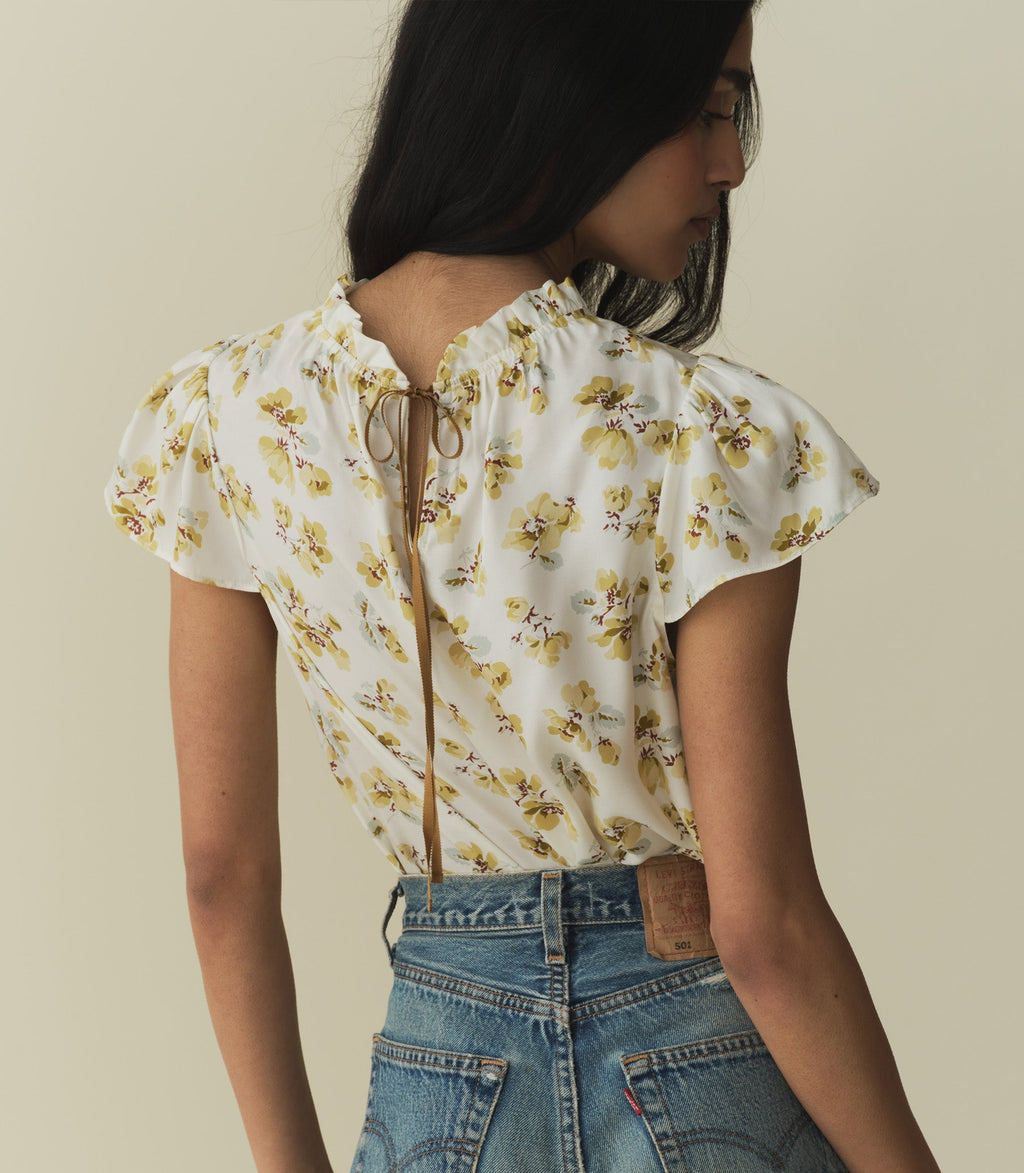 HMD -- YVIE TOP -- GOLD FROLICKING FLORAL