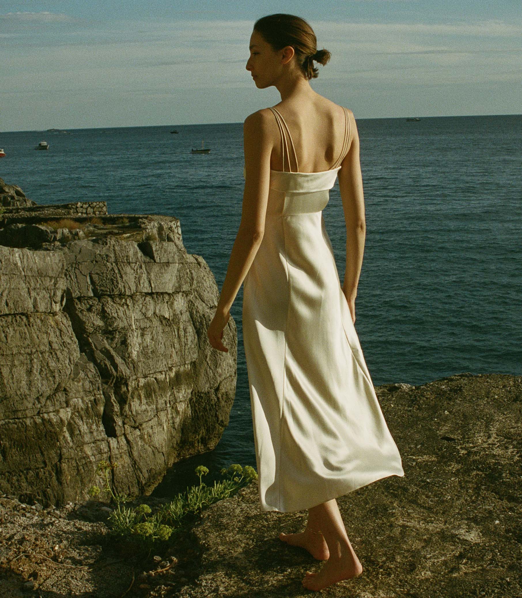 HMD -- DONETTA DRESS -- MAGNOLIA