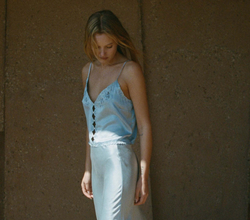 HMD -- ELISE TOP -- MINERAL BLUE
