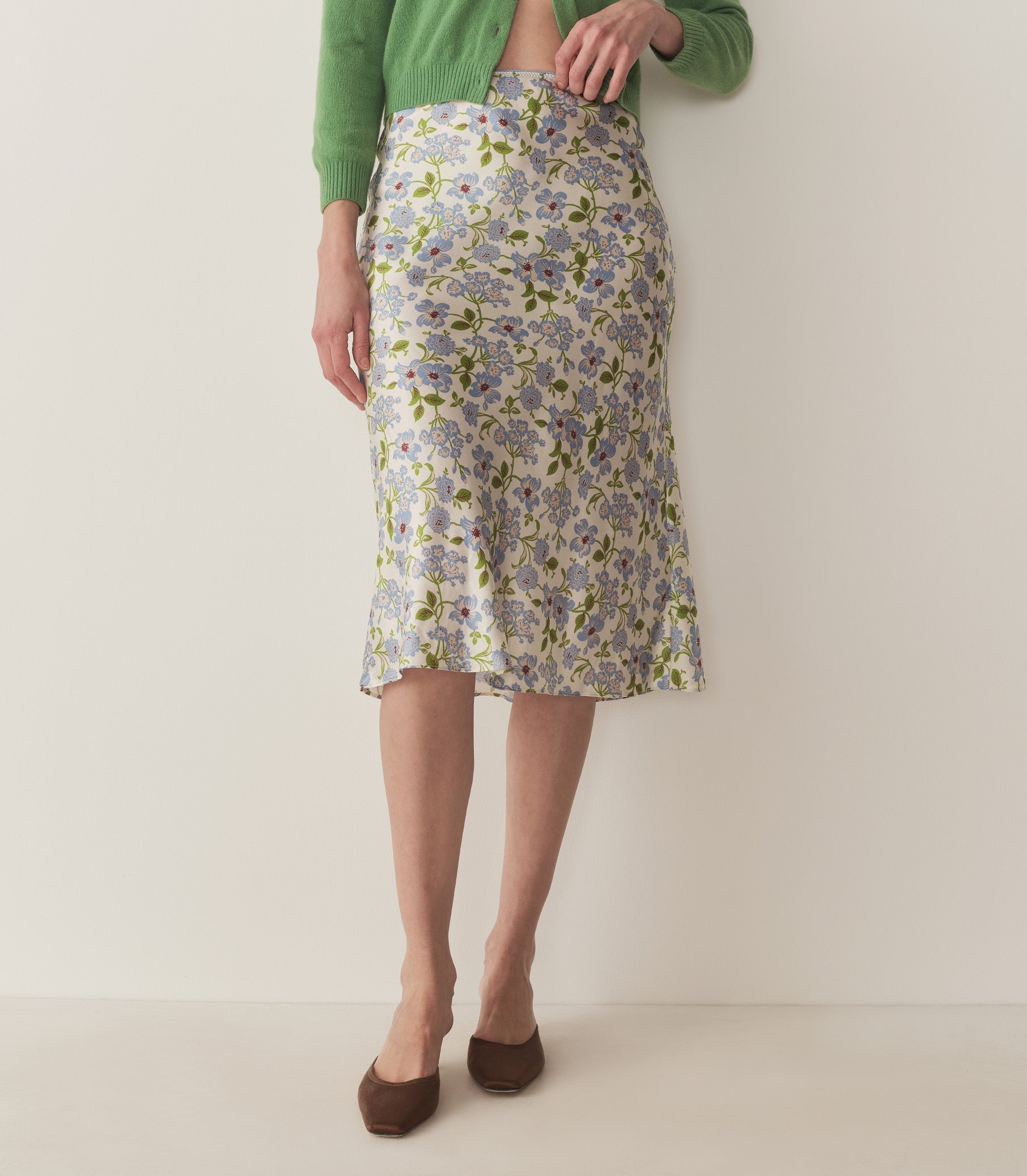HMD -- ELOWENA SKIRT -- IVORY STRAWBERRY MOON FLORAL