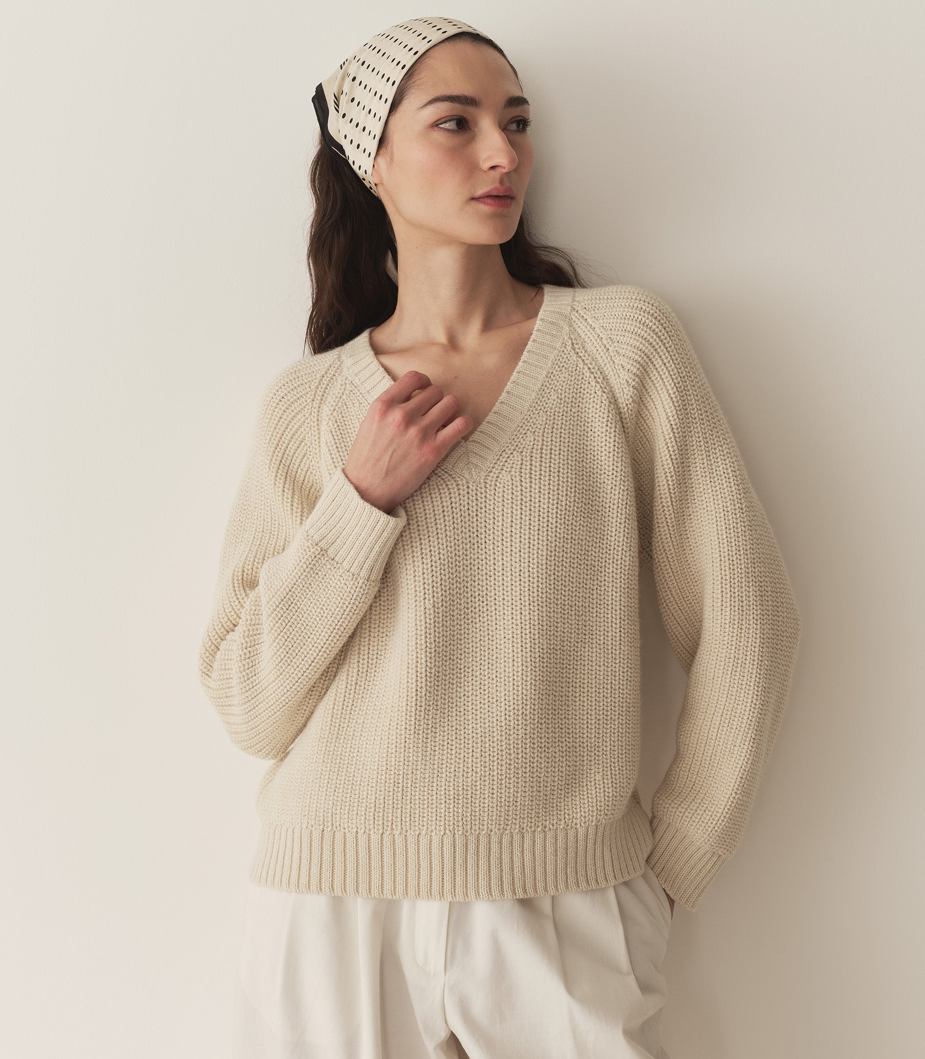 HMD -- EMMONS SWEATER -- CREAM