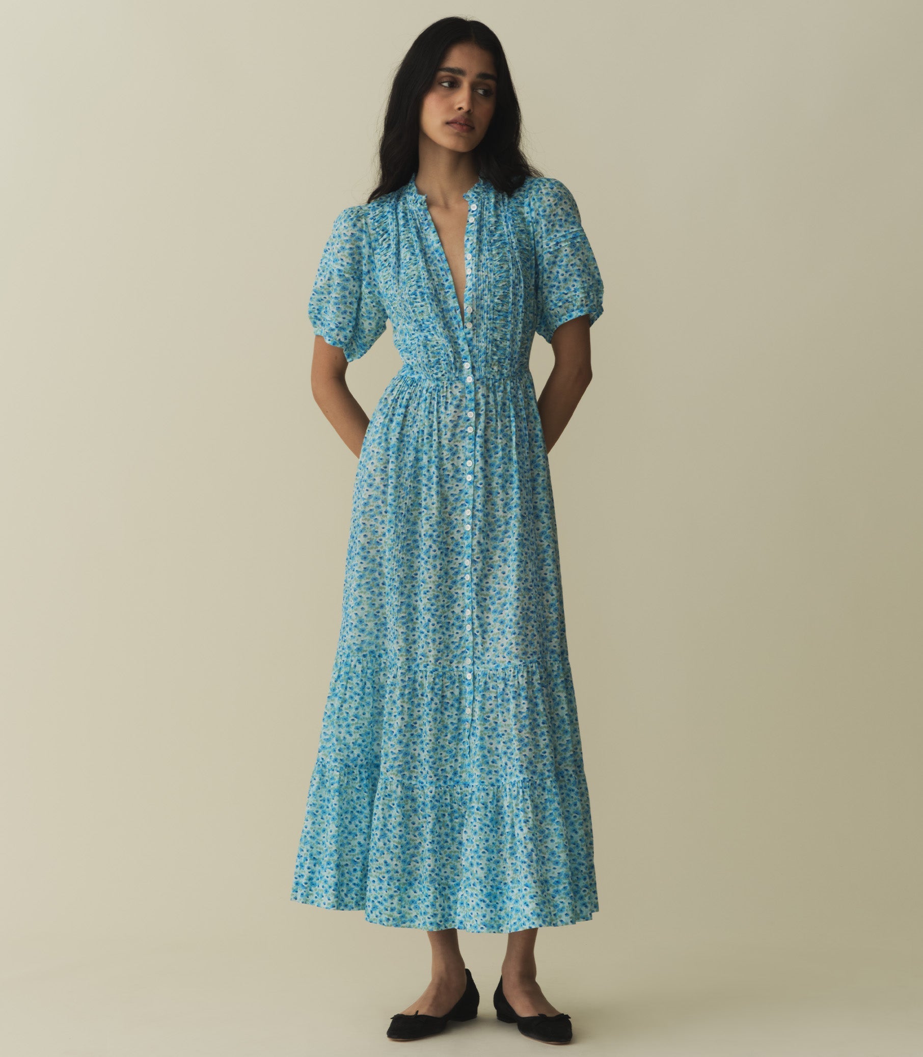 HMD -- HALEIGH DRESS -- BLEU DAISY FIELDS