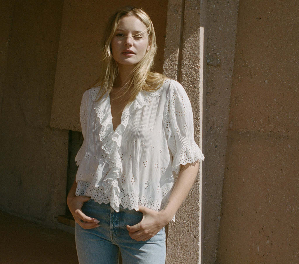 HMD -- HENRI TOP -- SALT EYELET