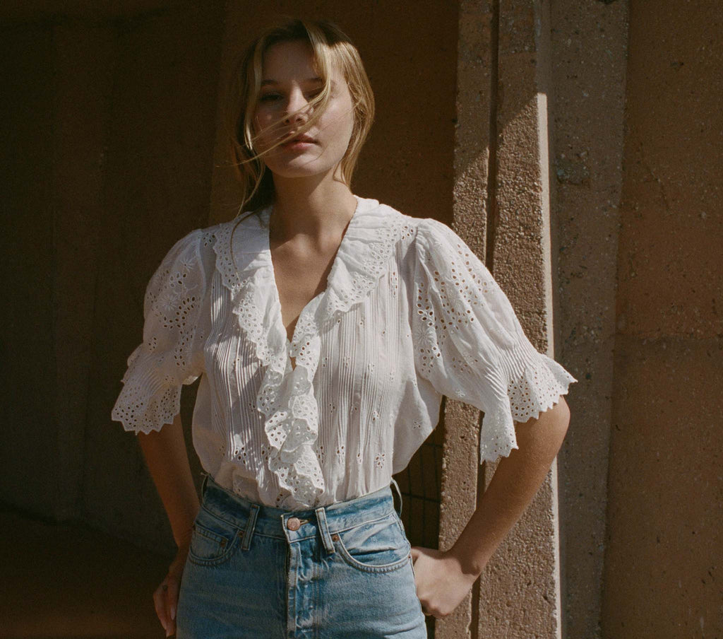 HMD -- HENRI TOP -- SALT EYELET