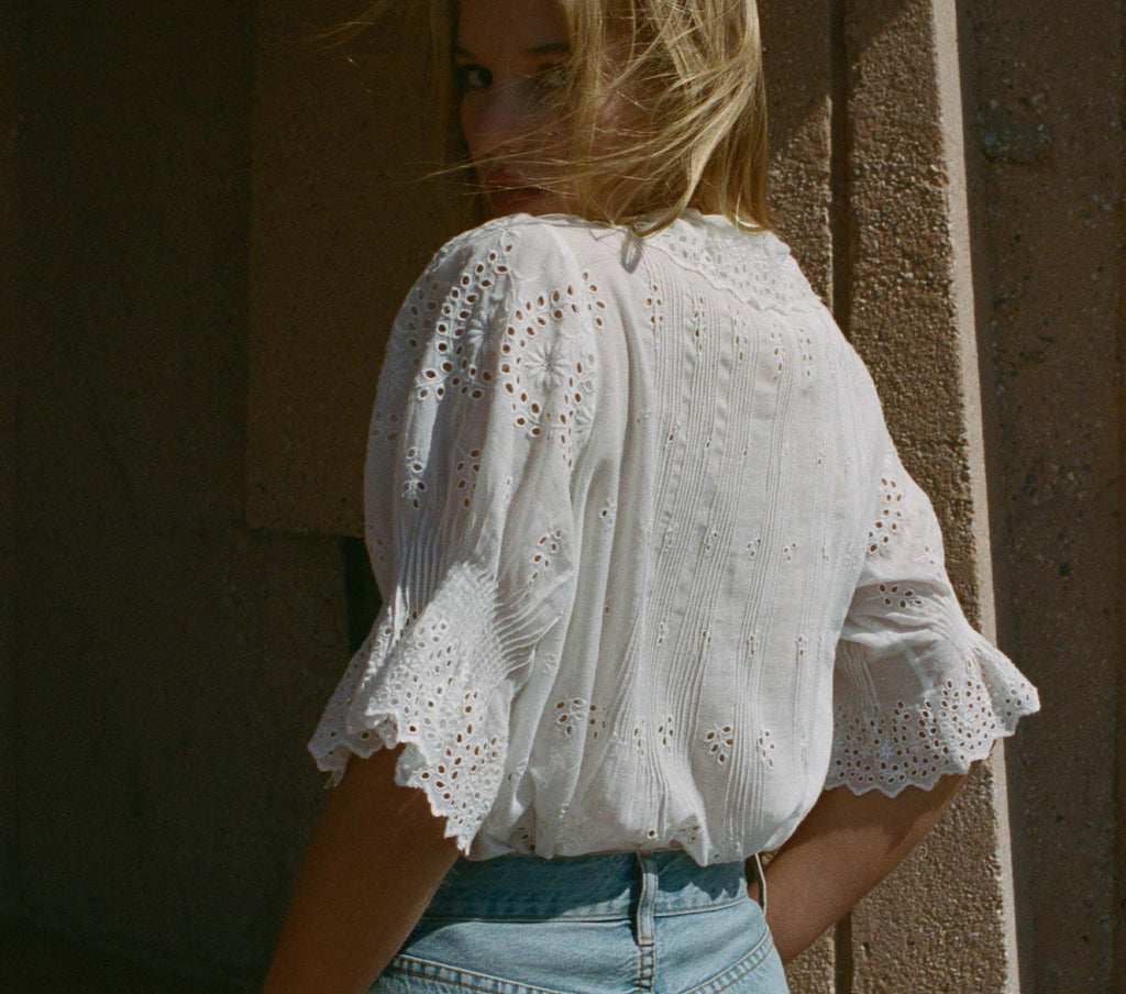 HMD -- HENRI TOP -- SALT EYELET