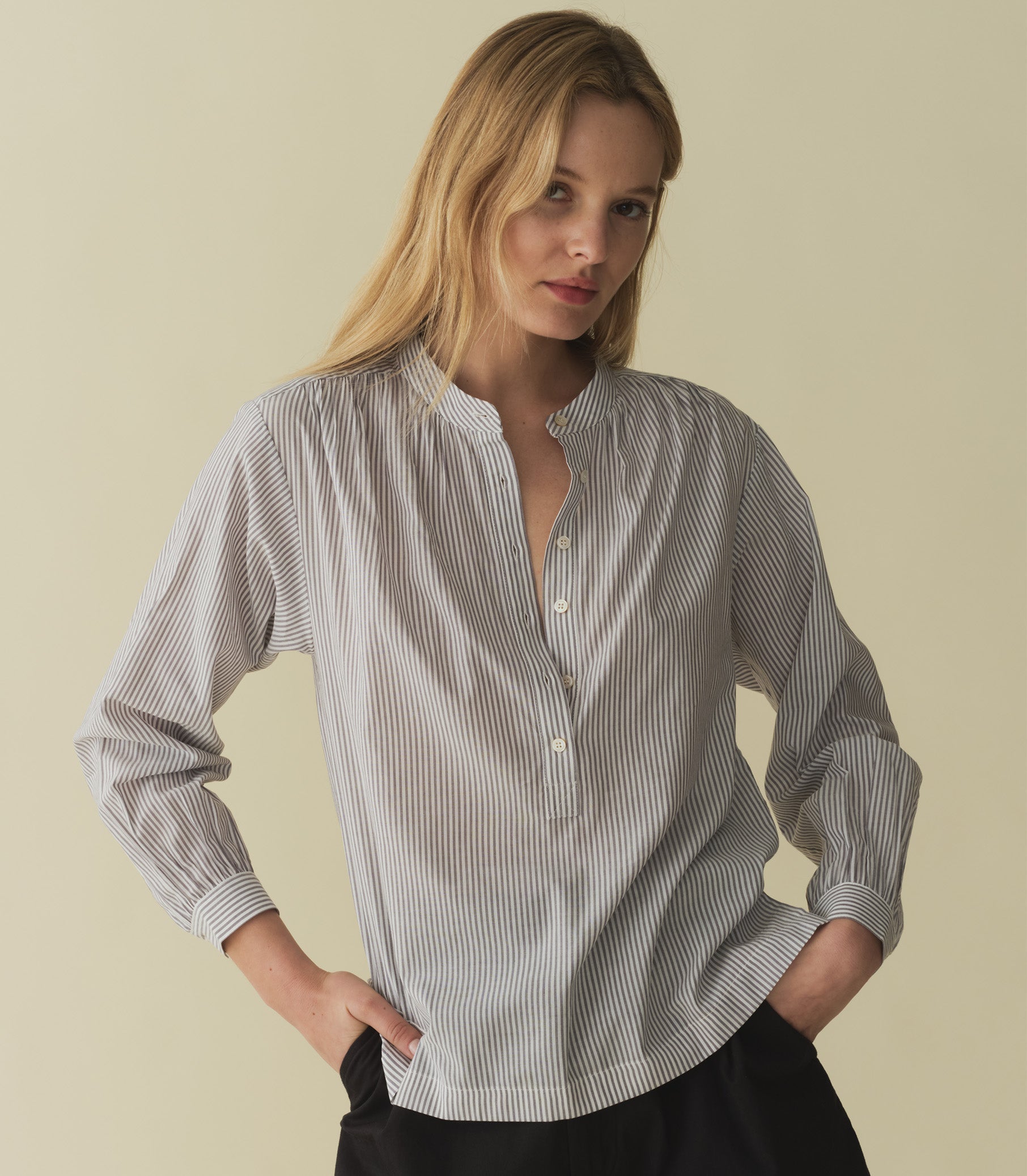 HMD -- HOLDE TOP -- BRIGHTON STRIPE