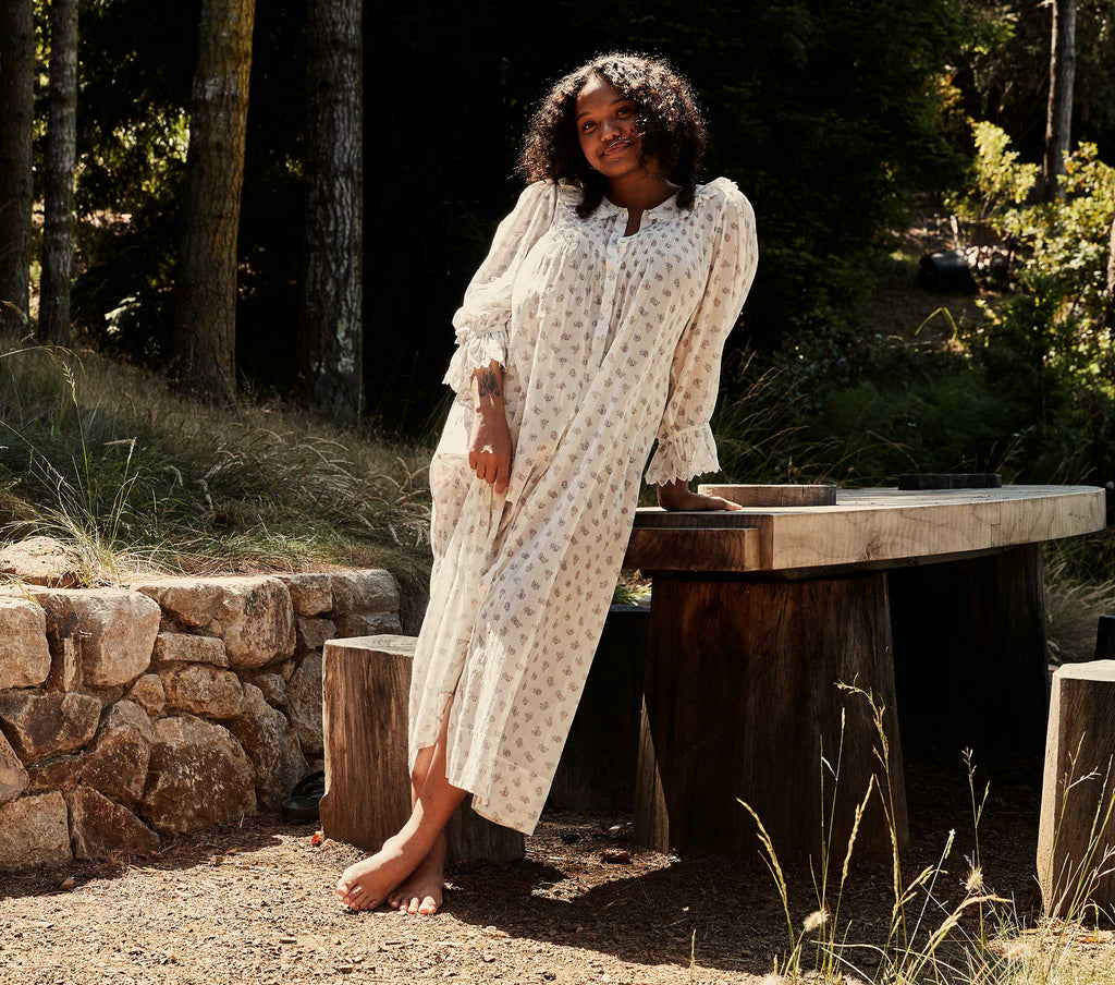 HMD -- HELENA DRESS -- COQUILLE MEDALLION