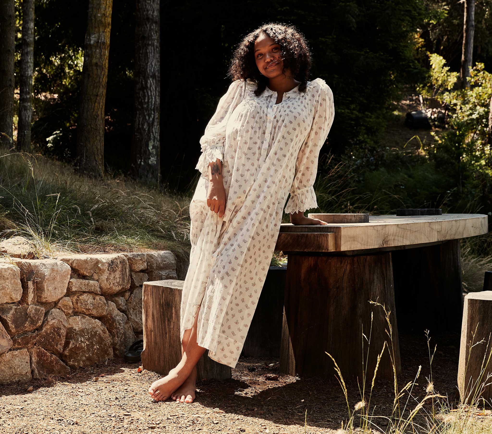 HMD -- HELENA DRESS -- COQUILLE MEDALLION