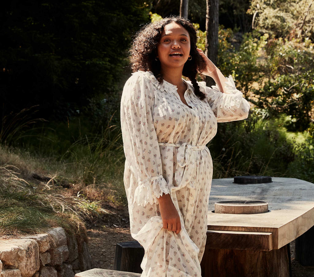 HMD -- HELENA DRESS -- COQUILLE MEDALLION