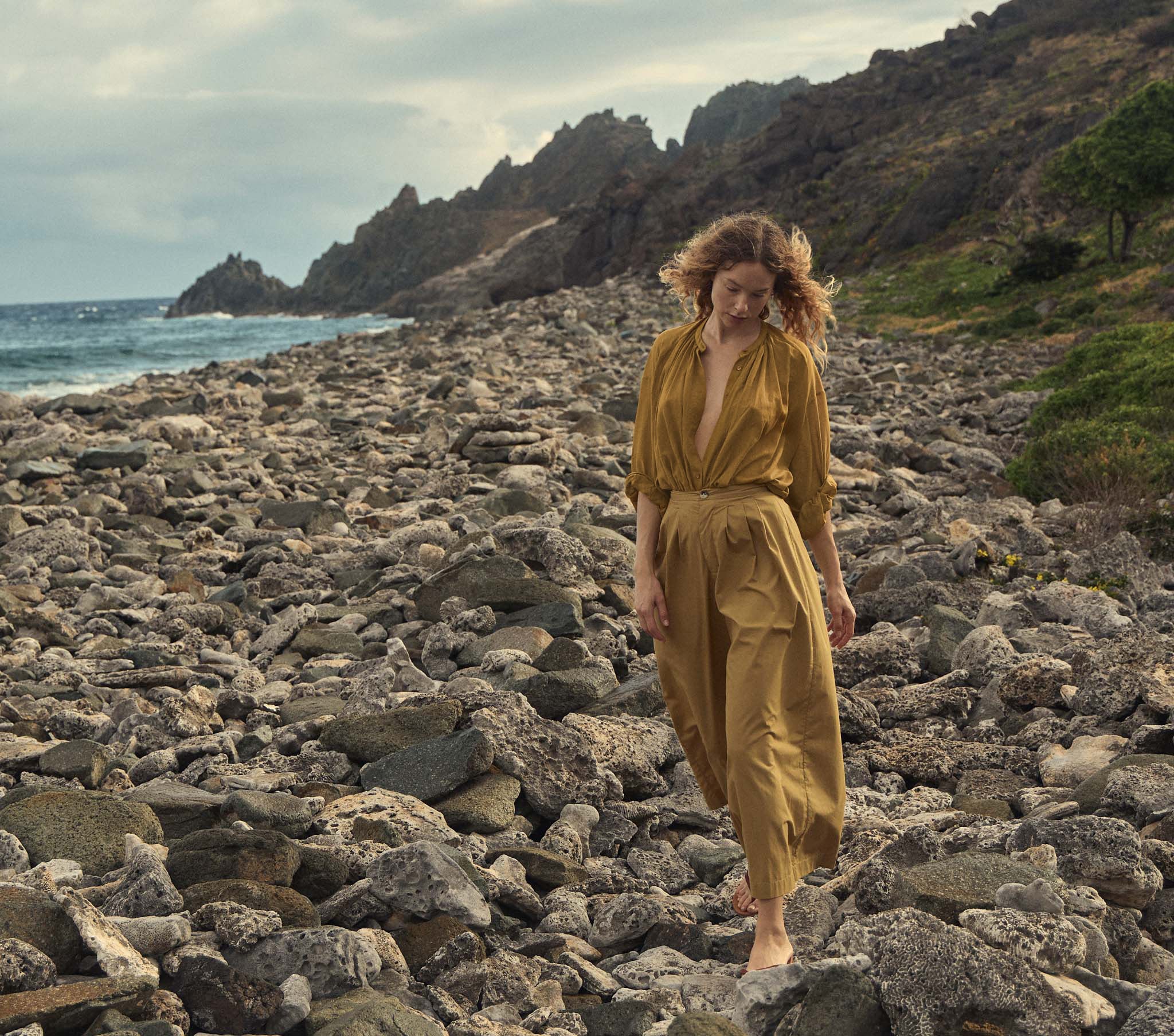 HMD -- THE JANE BLOUSE -- GOLDEN WILLOW