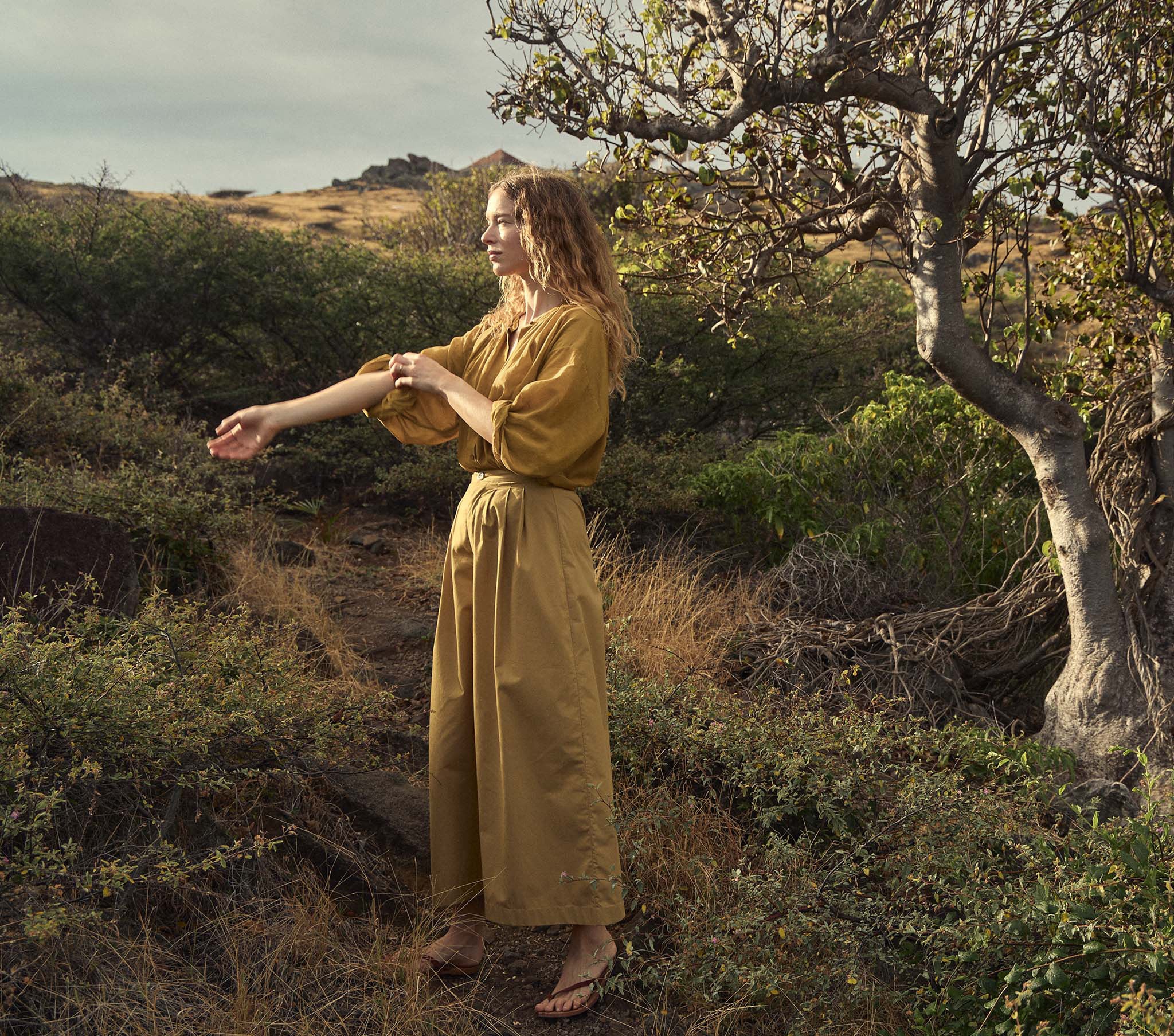 HMD -- THE JANE BLOUSE -- GOLDEN WILLOW