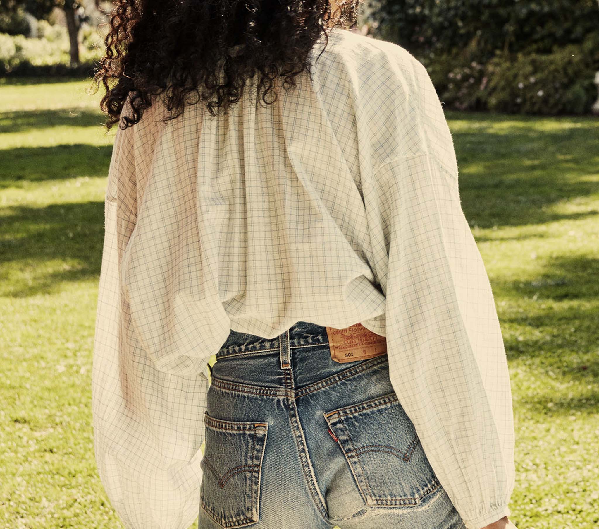 HMD -- THE JANE BLOUSE -- BLUE PICNIC PLAID