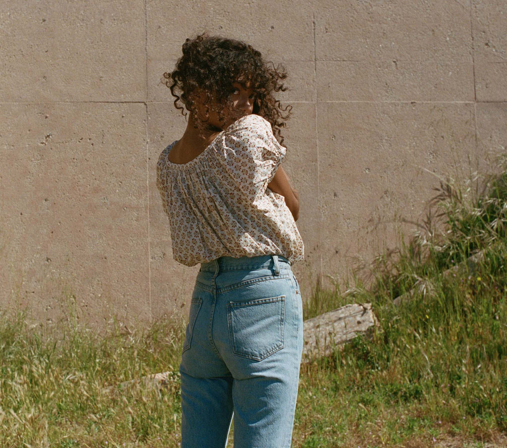 HMD -- JOYCE TOP -- SPRING ELDERBERRY FLORAL