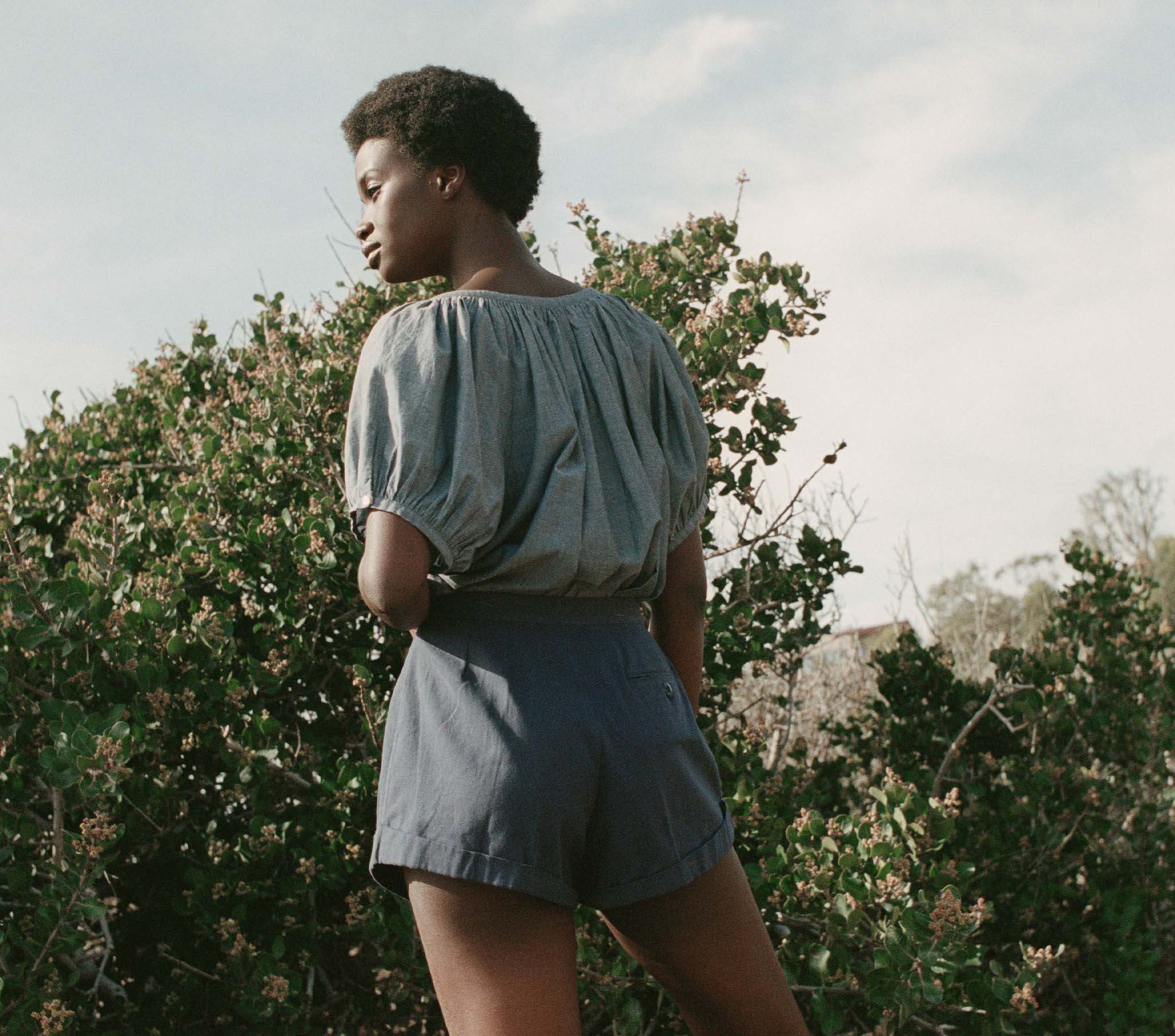 HMD -- JUNE TOP -- PARISIAN CHAMBRAY
