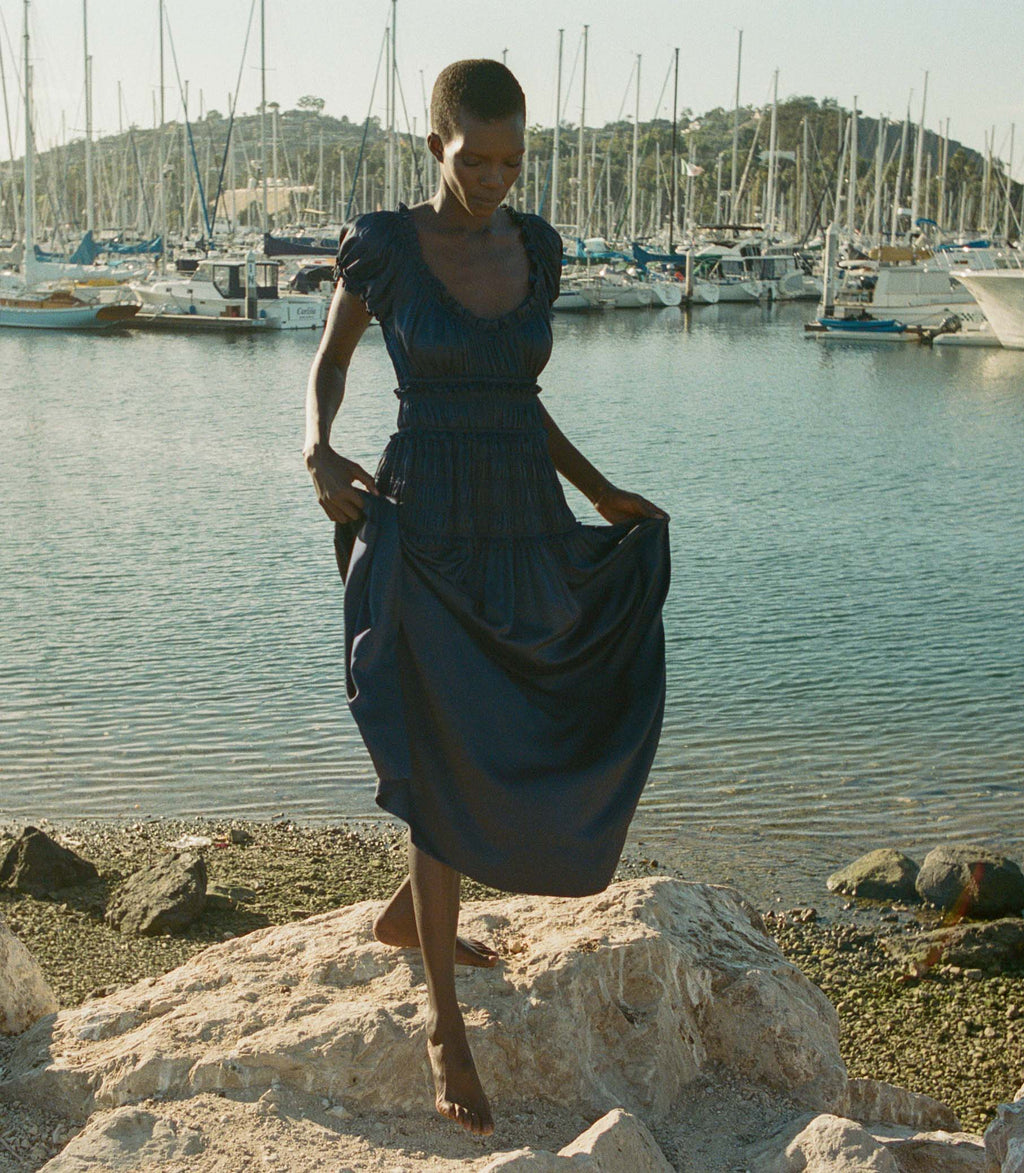 HMD -- LEANNE DRESS -- NAVY