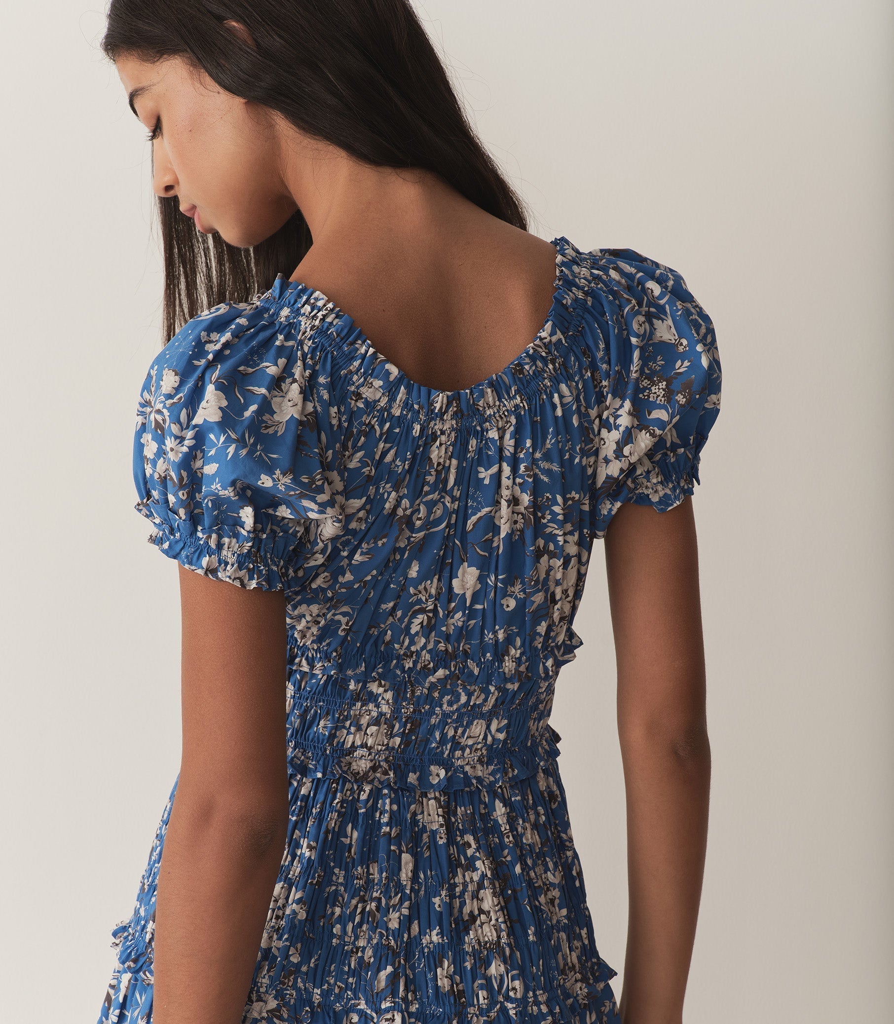 HMD -- LEANNE DRESS -- JARDINS DE LA FONTAINE