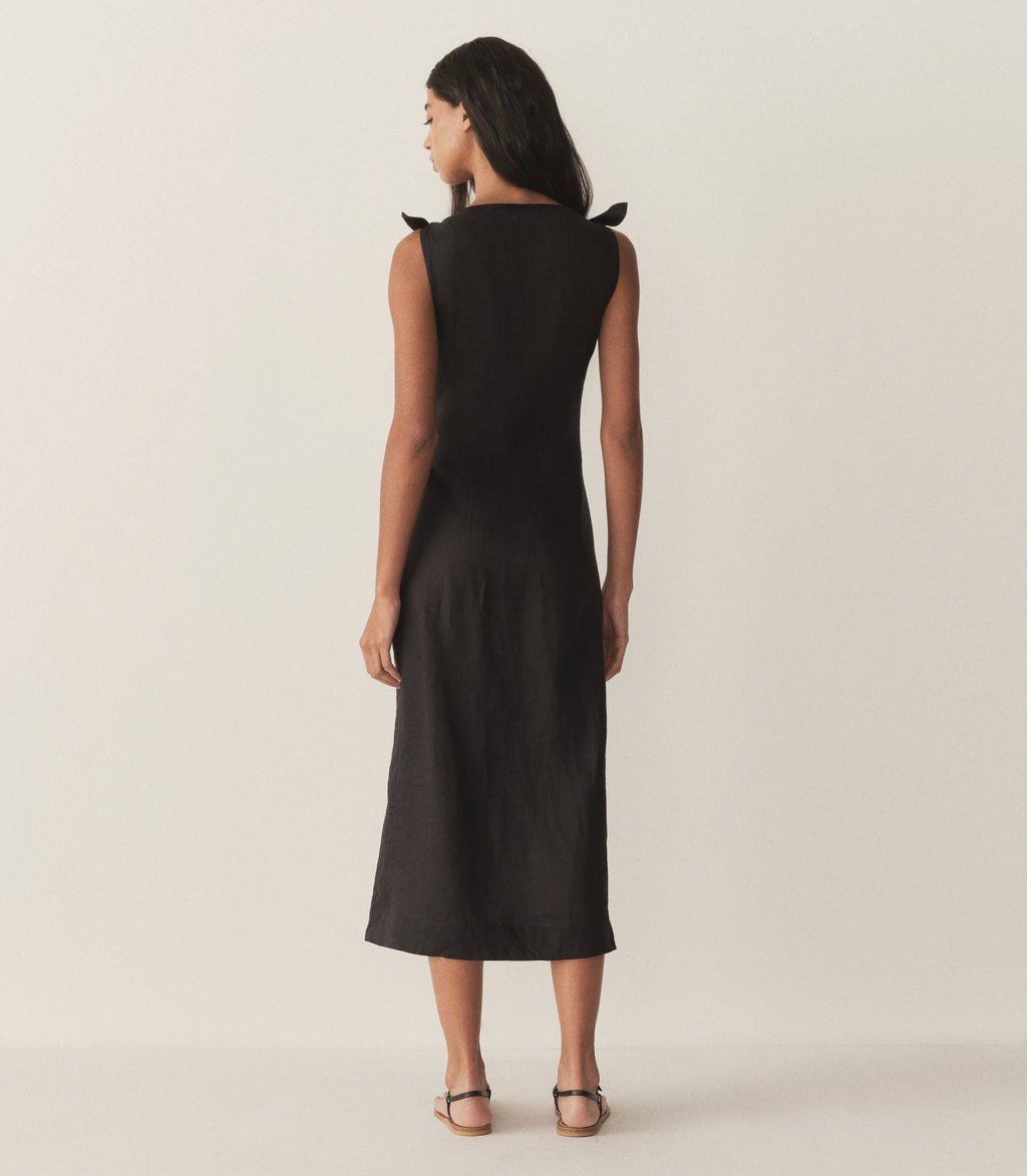 HMD -- LEVINE DRESS -- BLACK