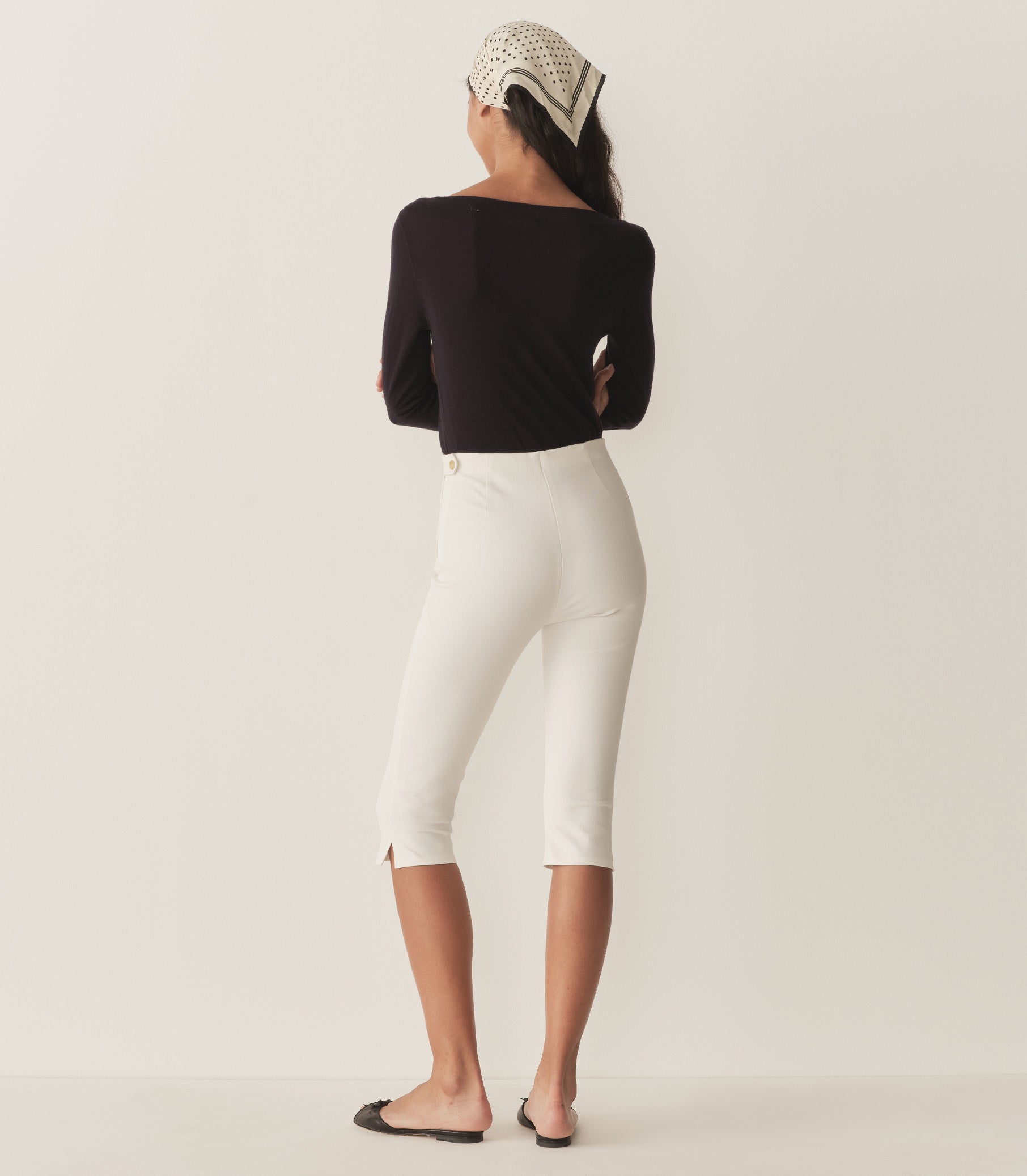 HMD -- LULA CAPRI PANT -- SALT